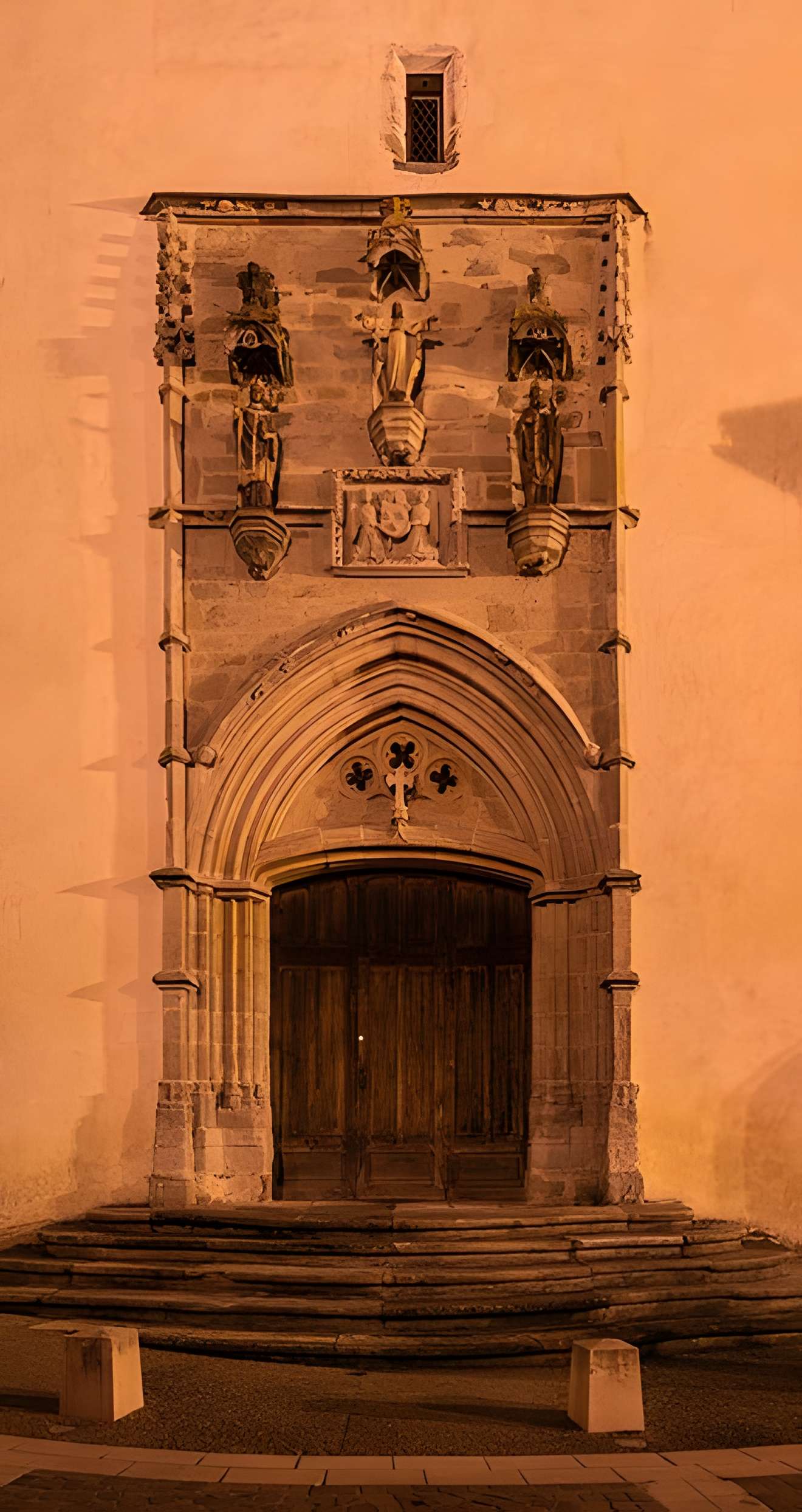 Église Saint-Césaire de Maurs