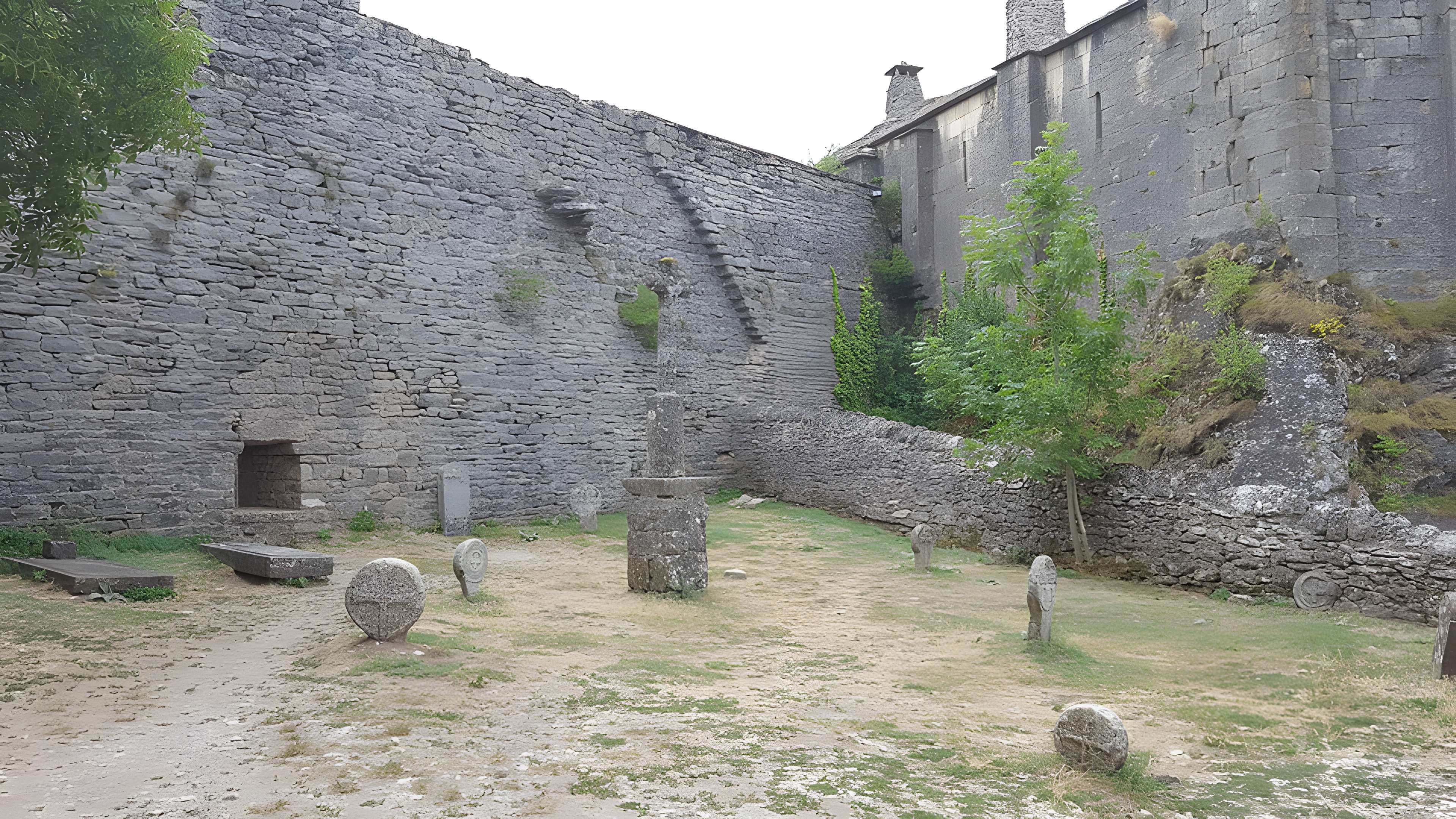 Église Saint-Christol de La Couvertoirade
