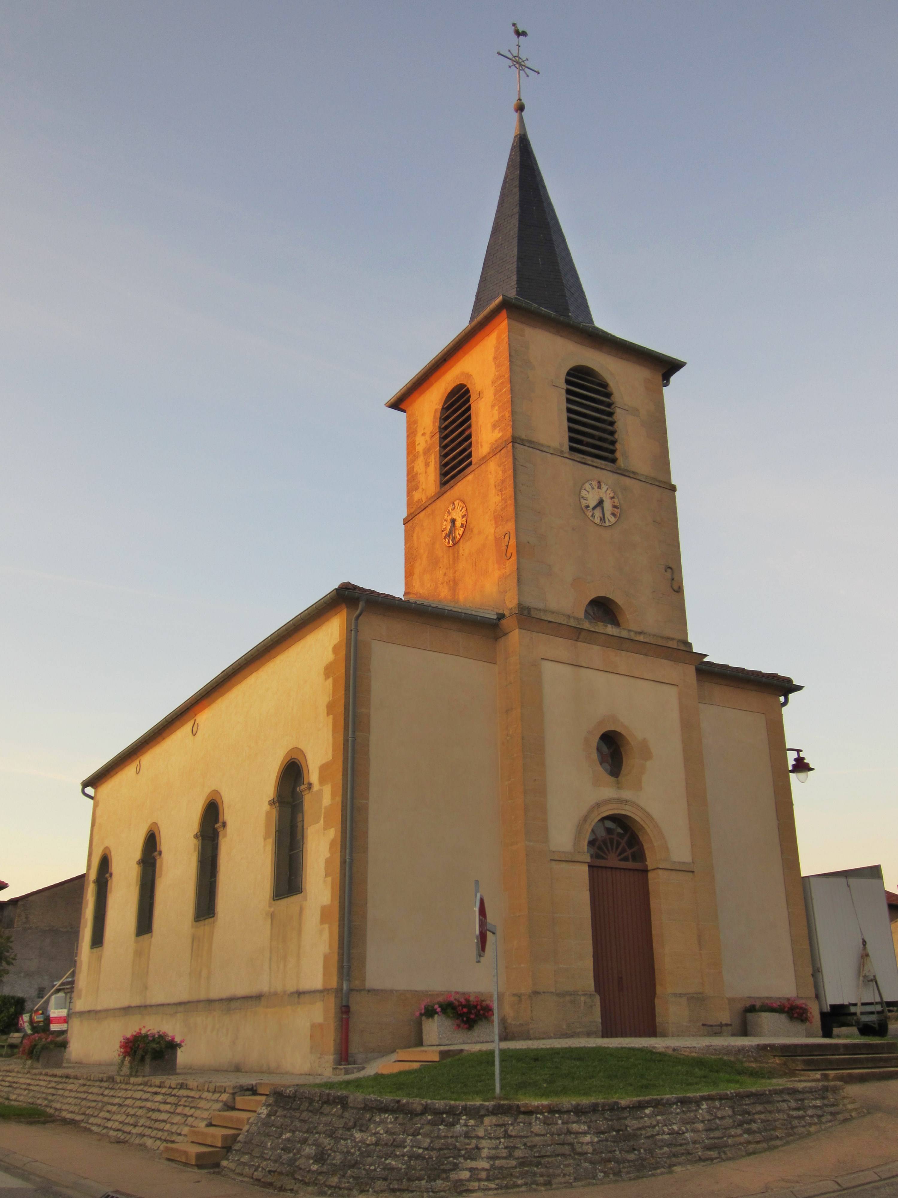 Photo de Saint Lawrence Kerk van Boncourt