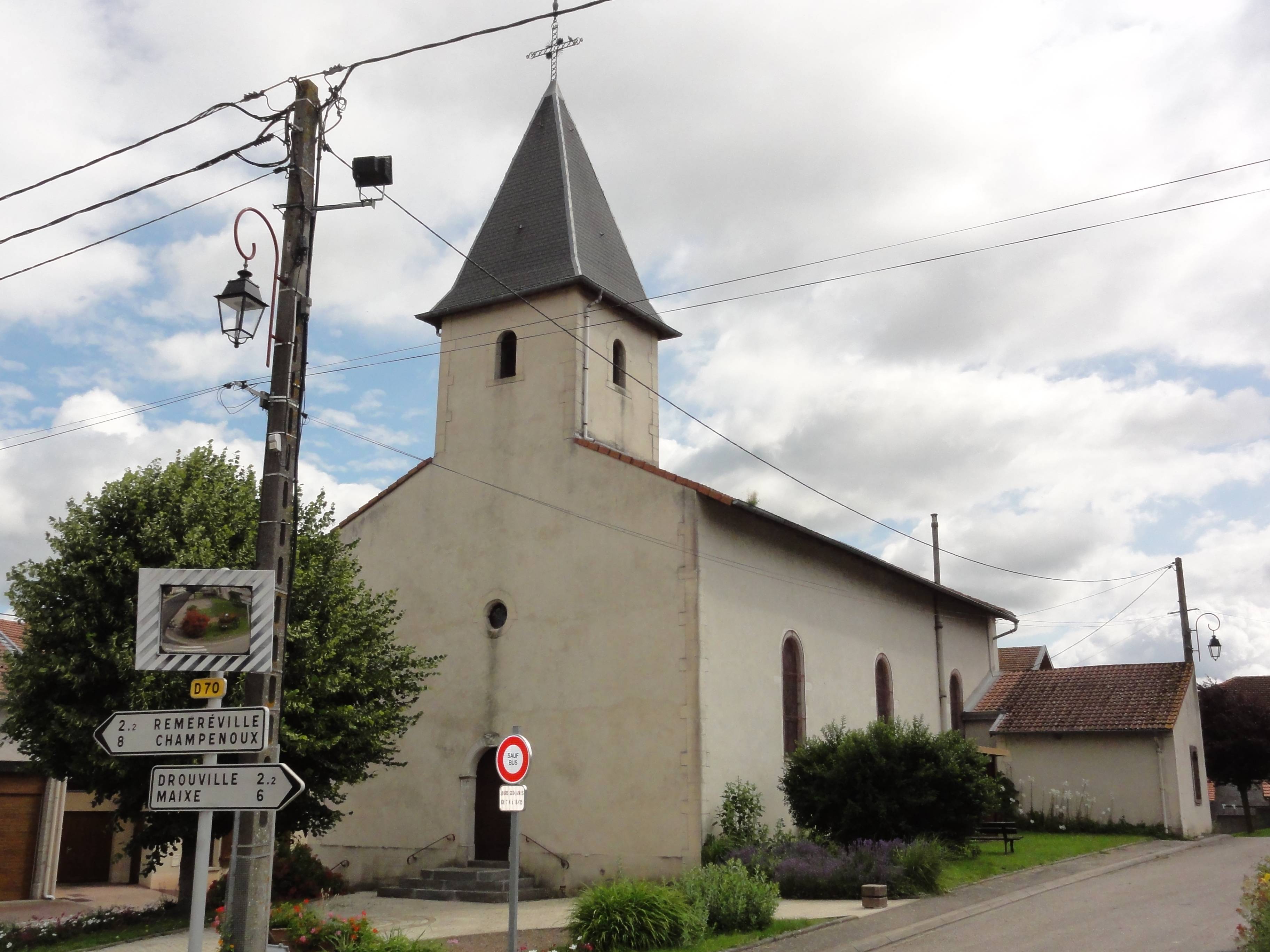Photo de Church of the Holy Cross of Courbesseaux