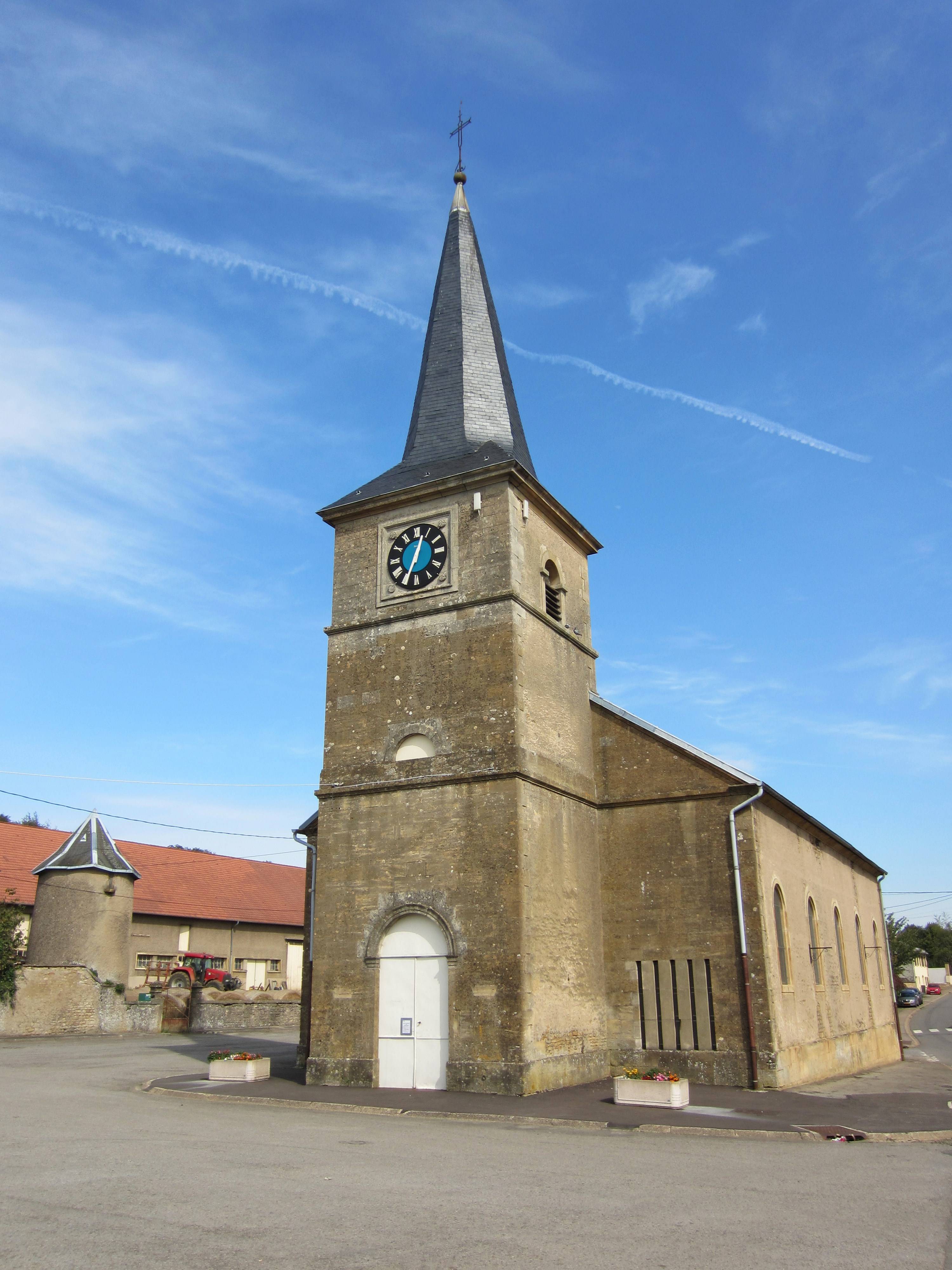 Photo de Kirche St. Willibrod von Errouville