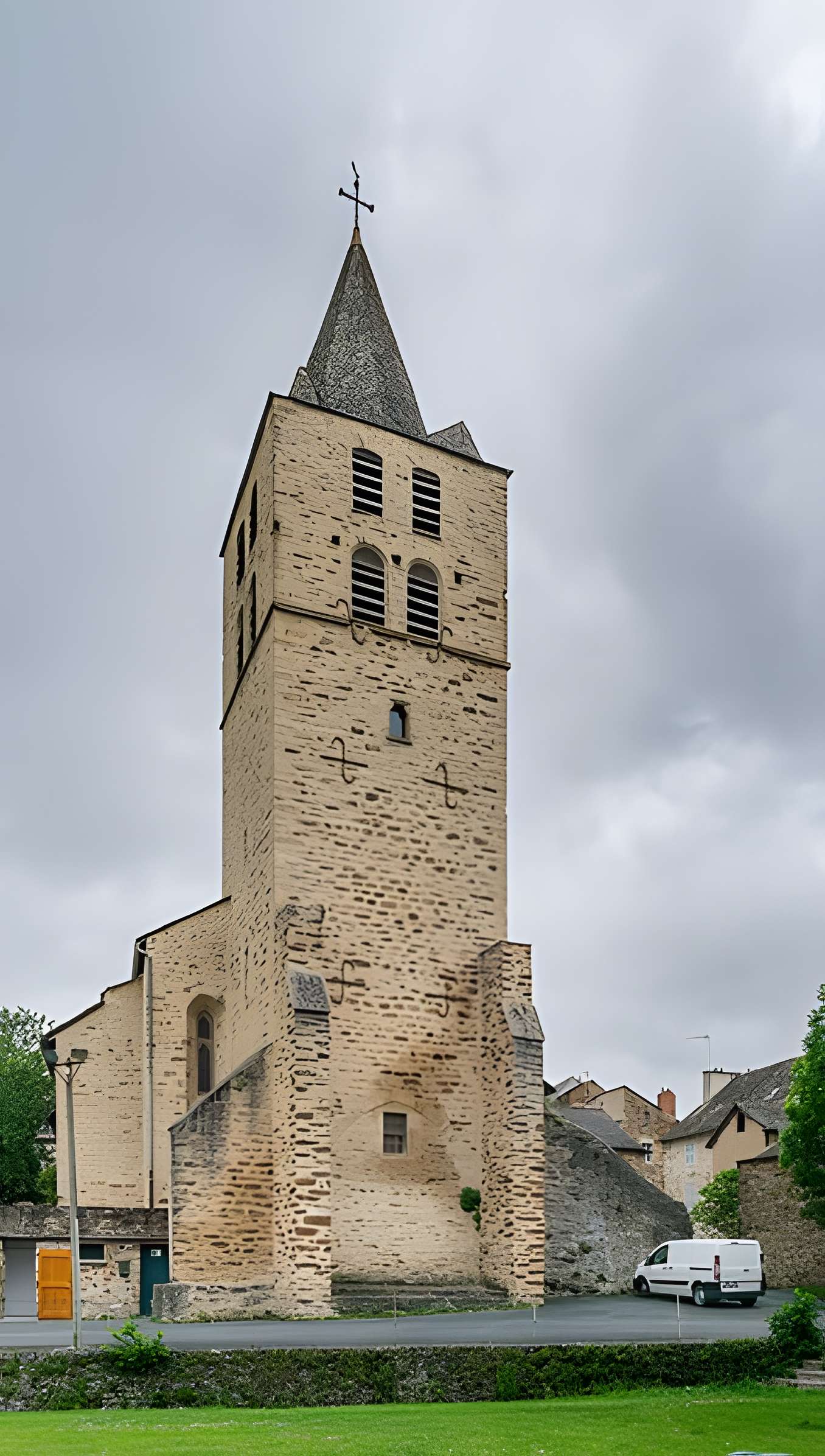 Église Saint-Christophe de Sauveterre-de-Rouergue