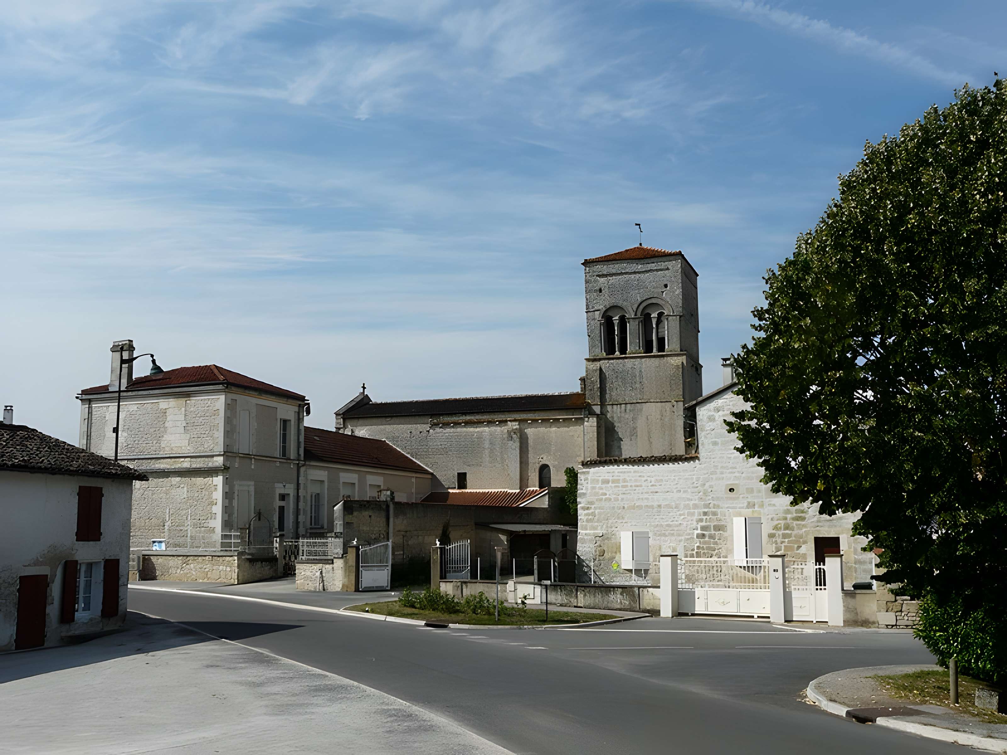 Église Saint-Christophe de Vindelle