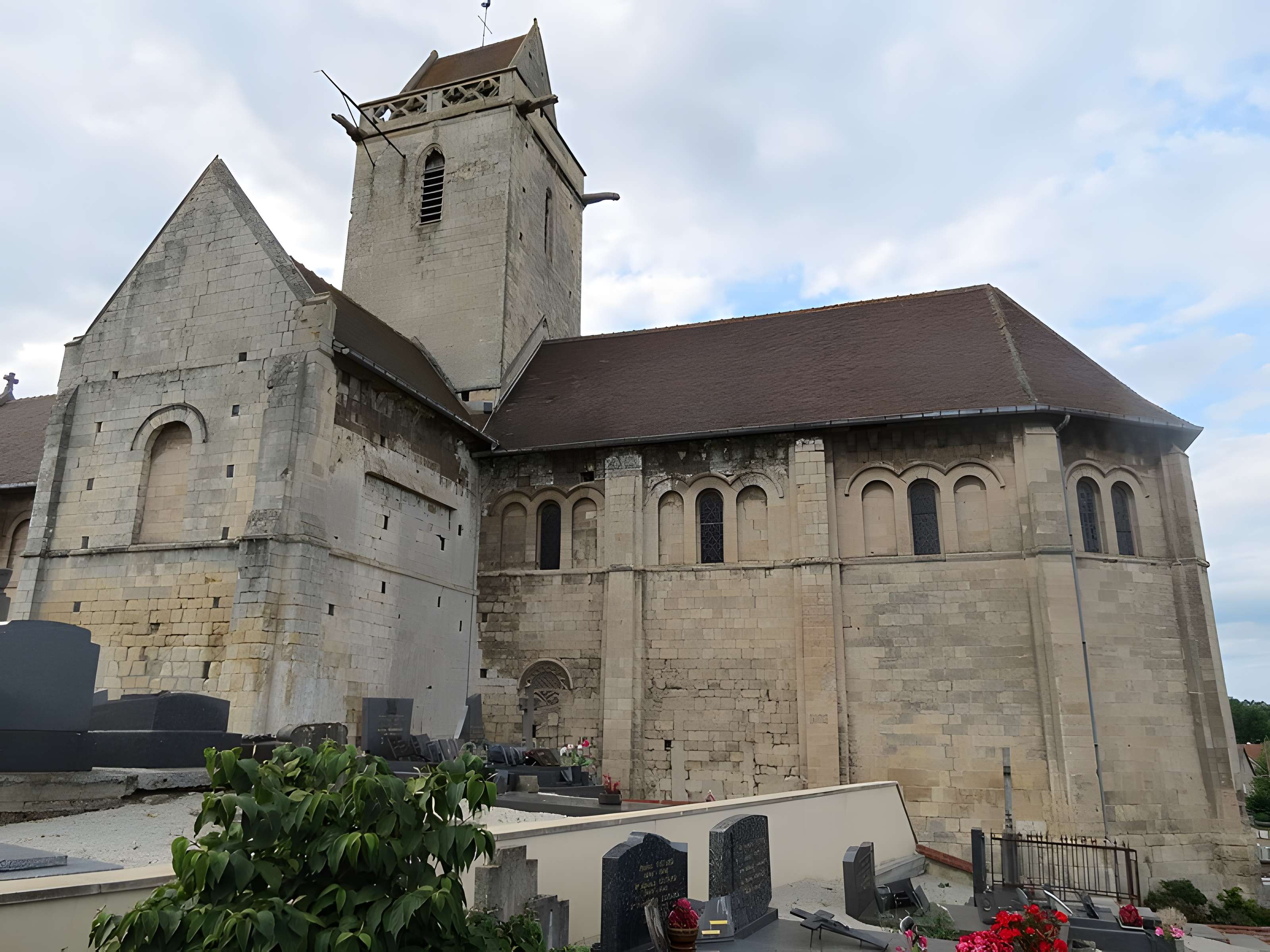 Église Saint-Clair d'Hérouville-Saint-Clair