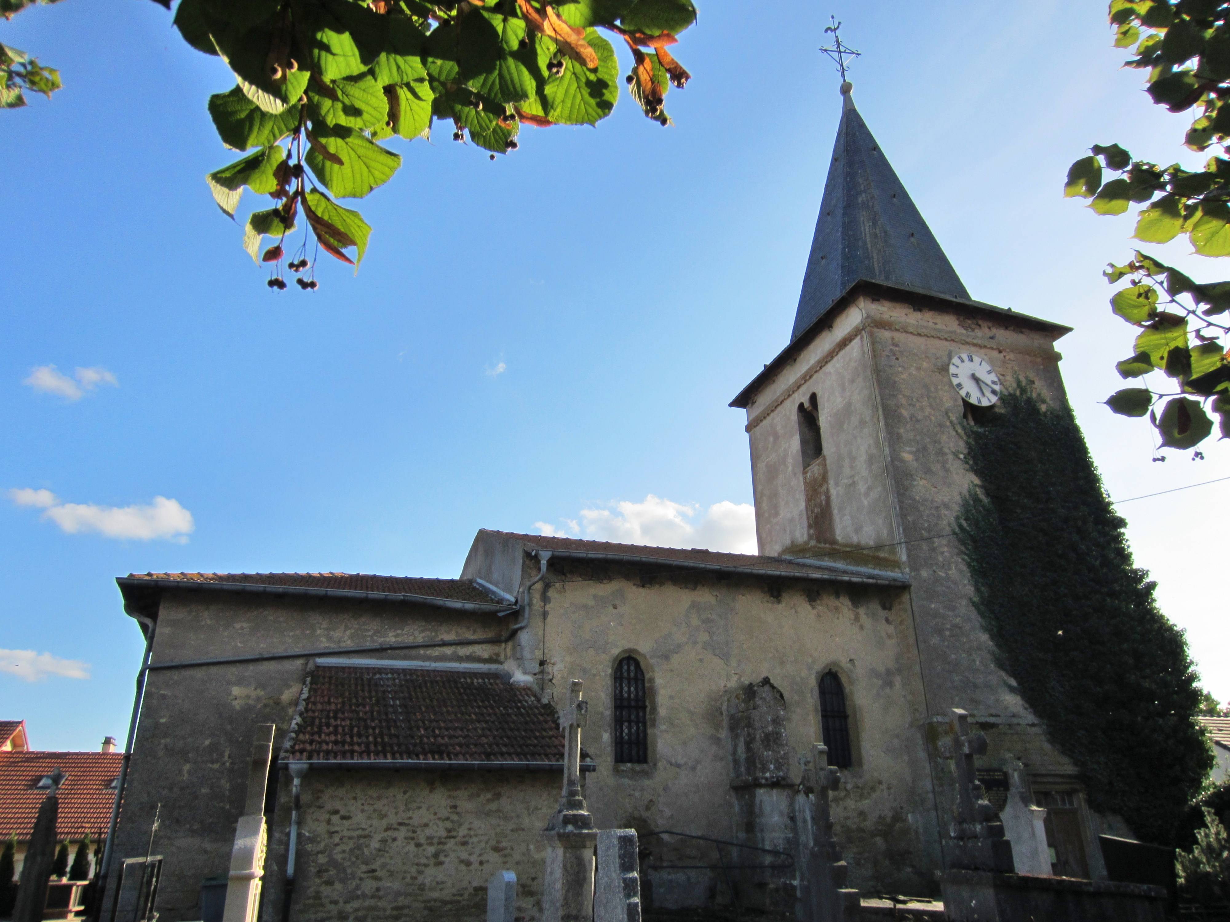 Photo de Saint-Étienne de Lubey Church