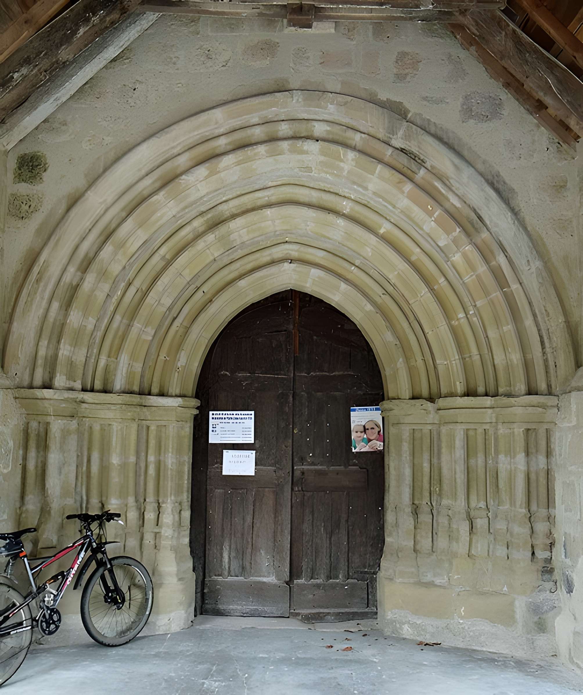 Église Saint-Colomban de Saint-Colomb-de-Lauzun