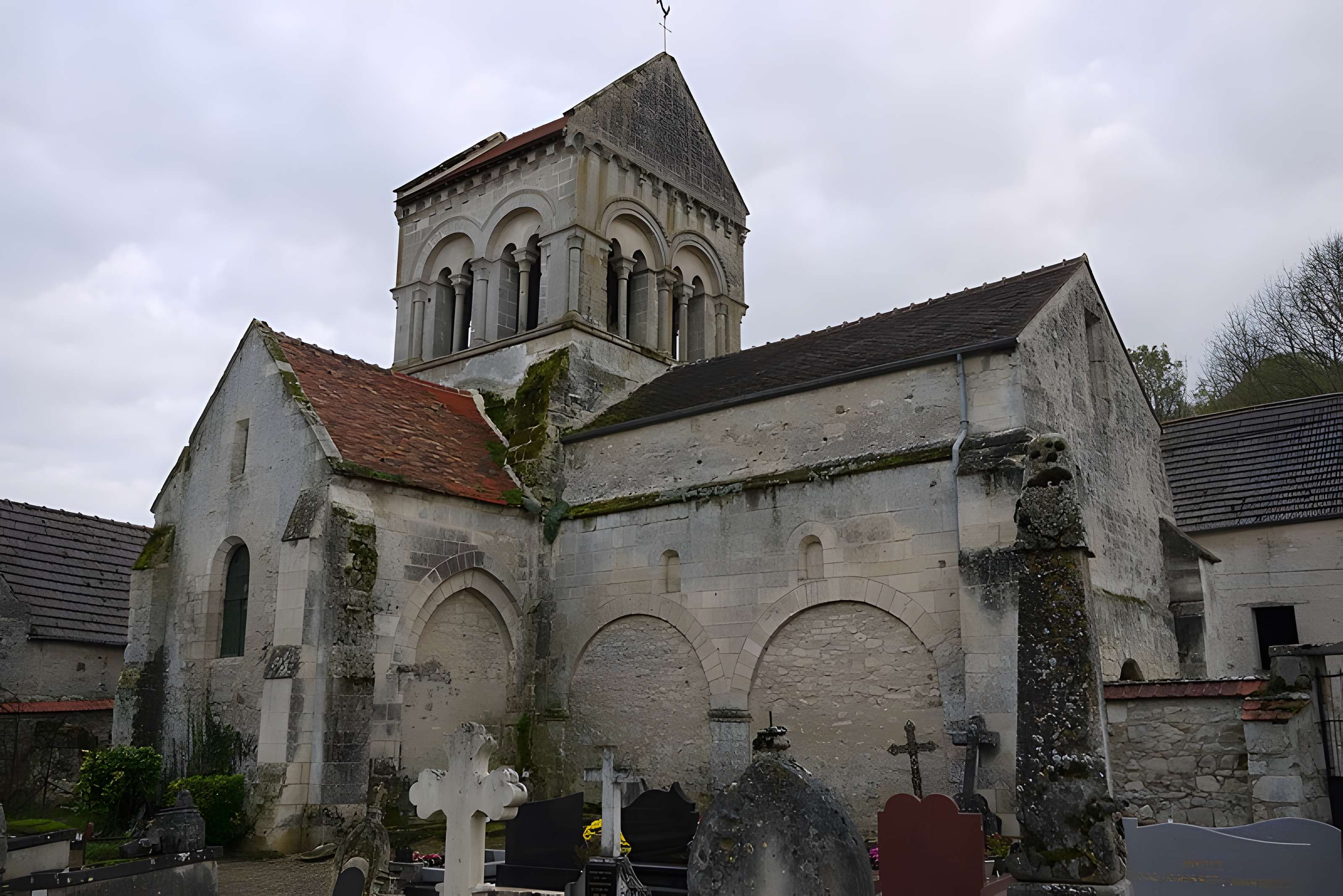 Église Saint-Crépin-et-Saint-Crépinien de Vichel