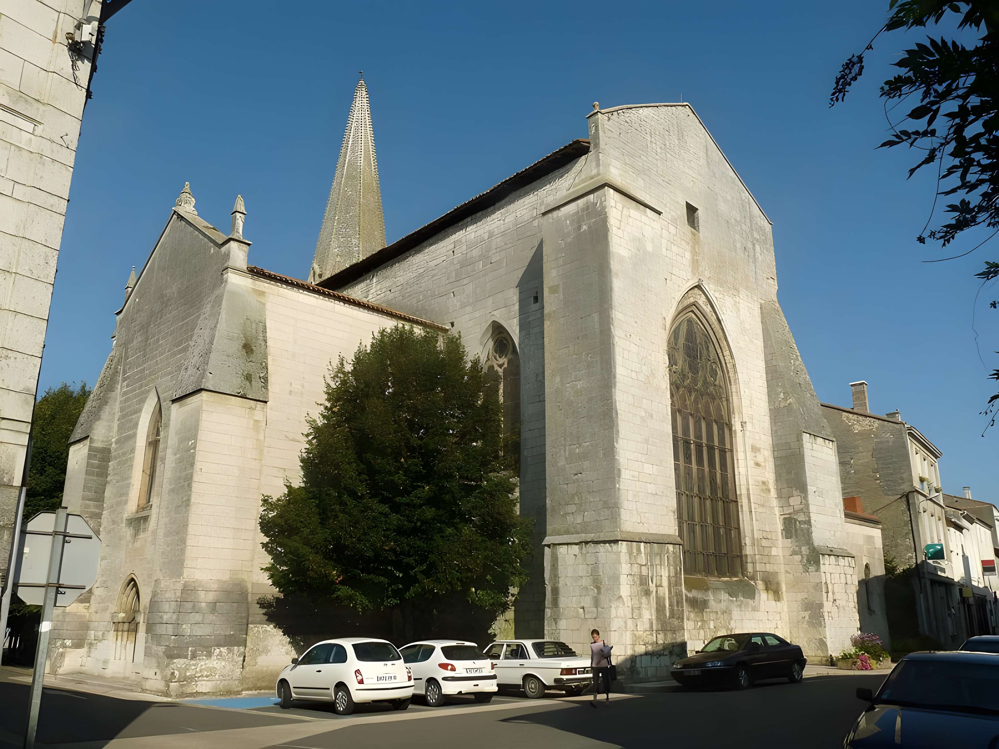 Église Saint-Cybard de La Rochefoucauld 