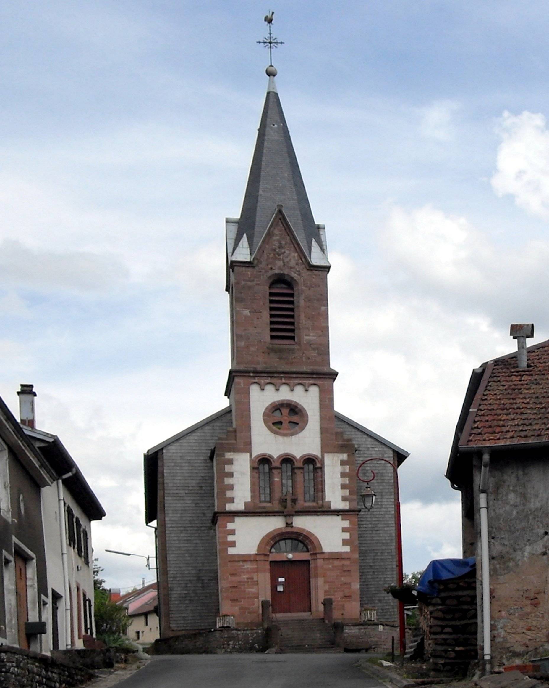 Photo de Church of the Nativity-de-la-Vierge of Raon-les-Leau