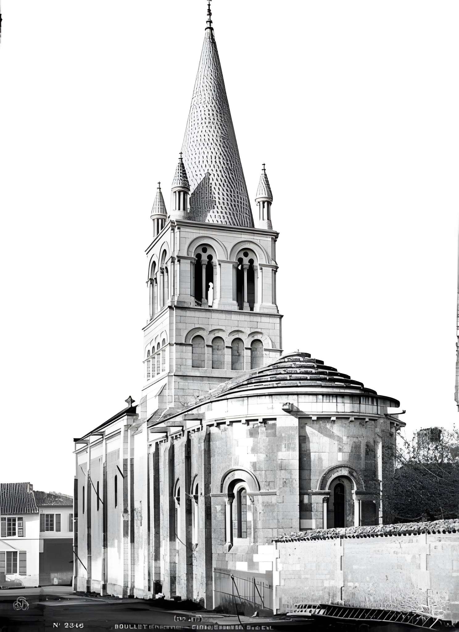 Église Saint-Cybard de Roullet 