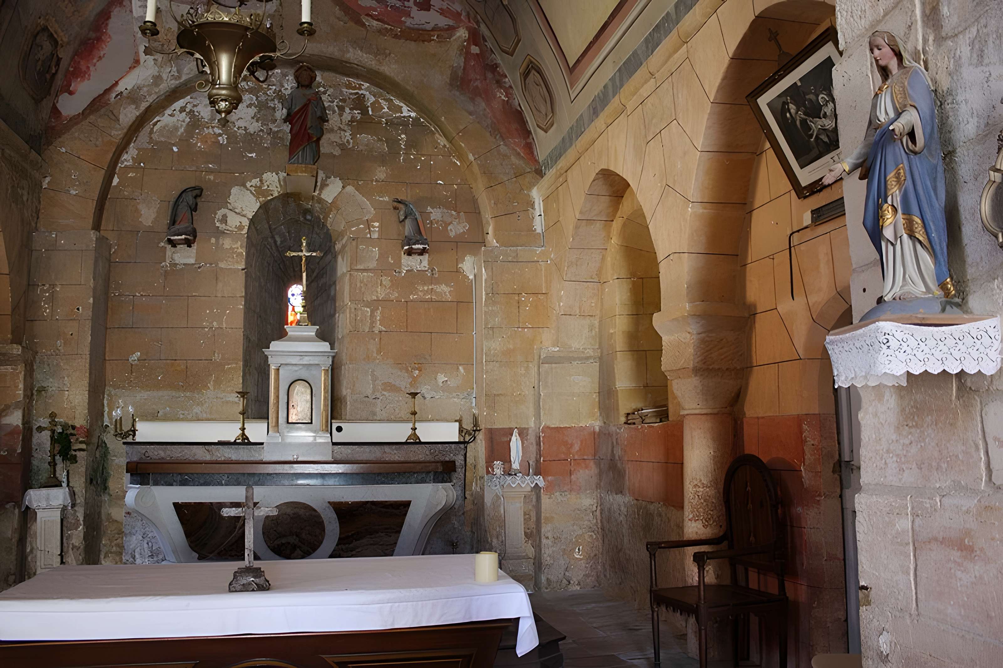 Église Saint-Cyr-et-Sainte-Julitte d'Aubas