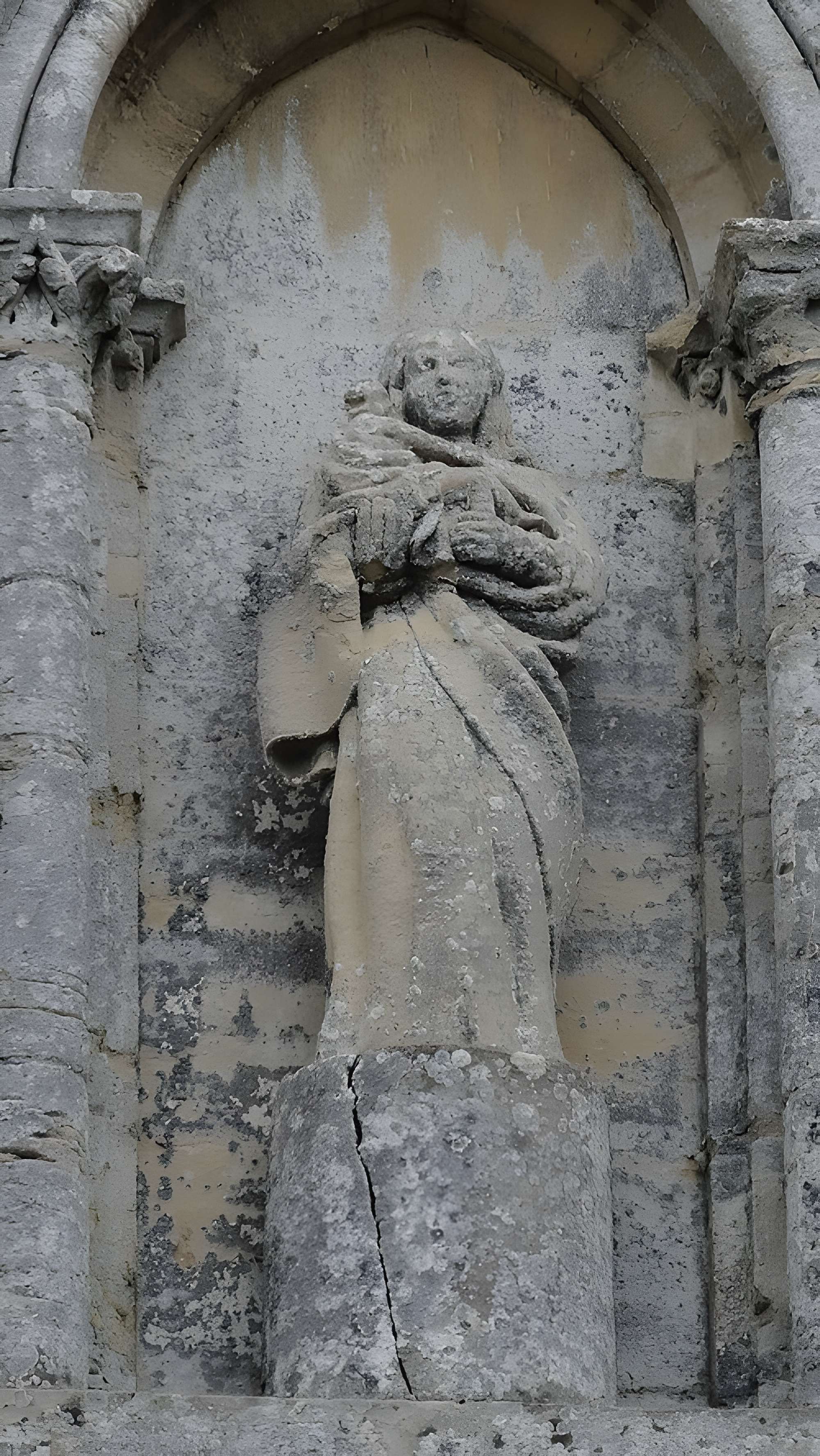 Église Saint-Cyr-et-Sainte-Julitte de Vaucelles