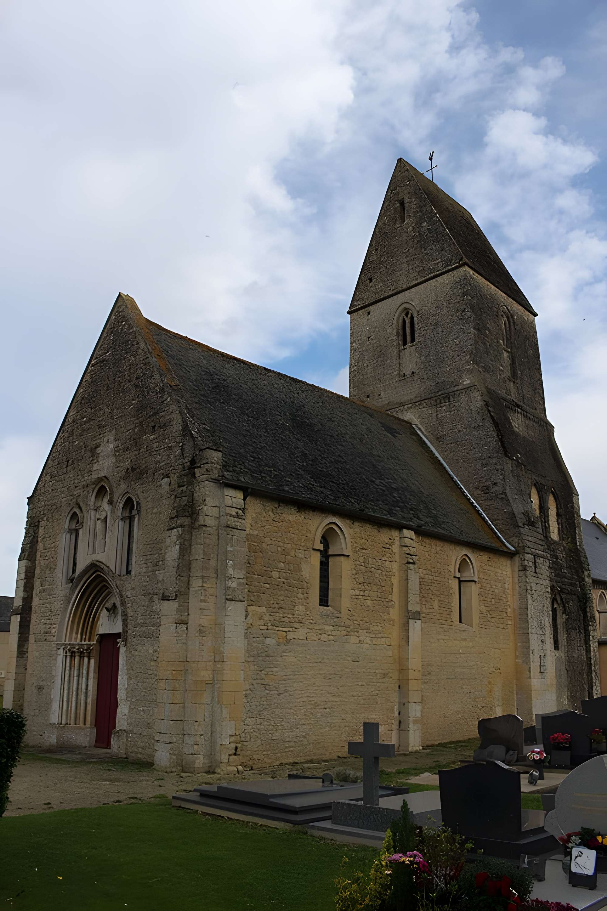 Église Saint-Cyr-et-Sainte-Julitte de Vaucelles