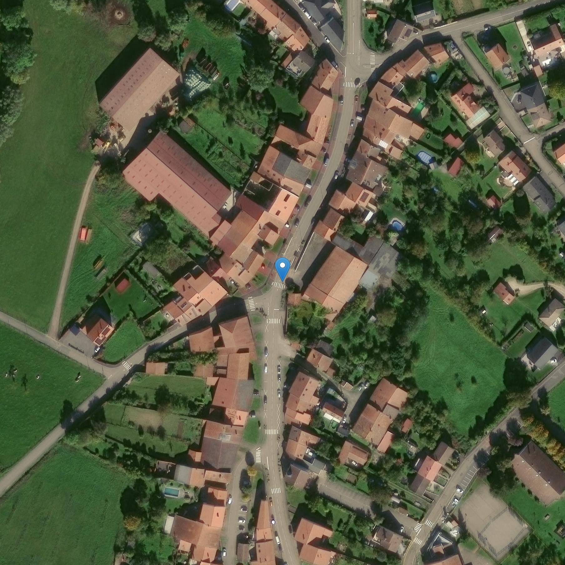 Photo de 维尔穆瓦地区圣奎林教堂