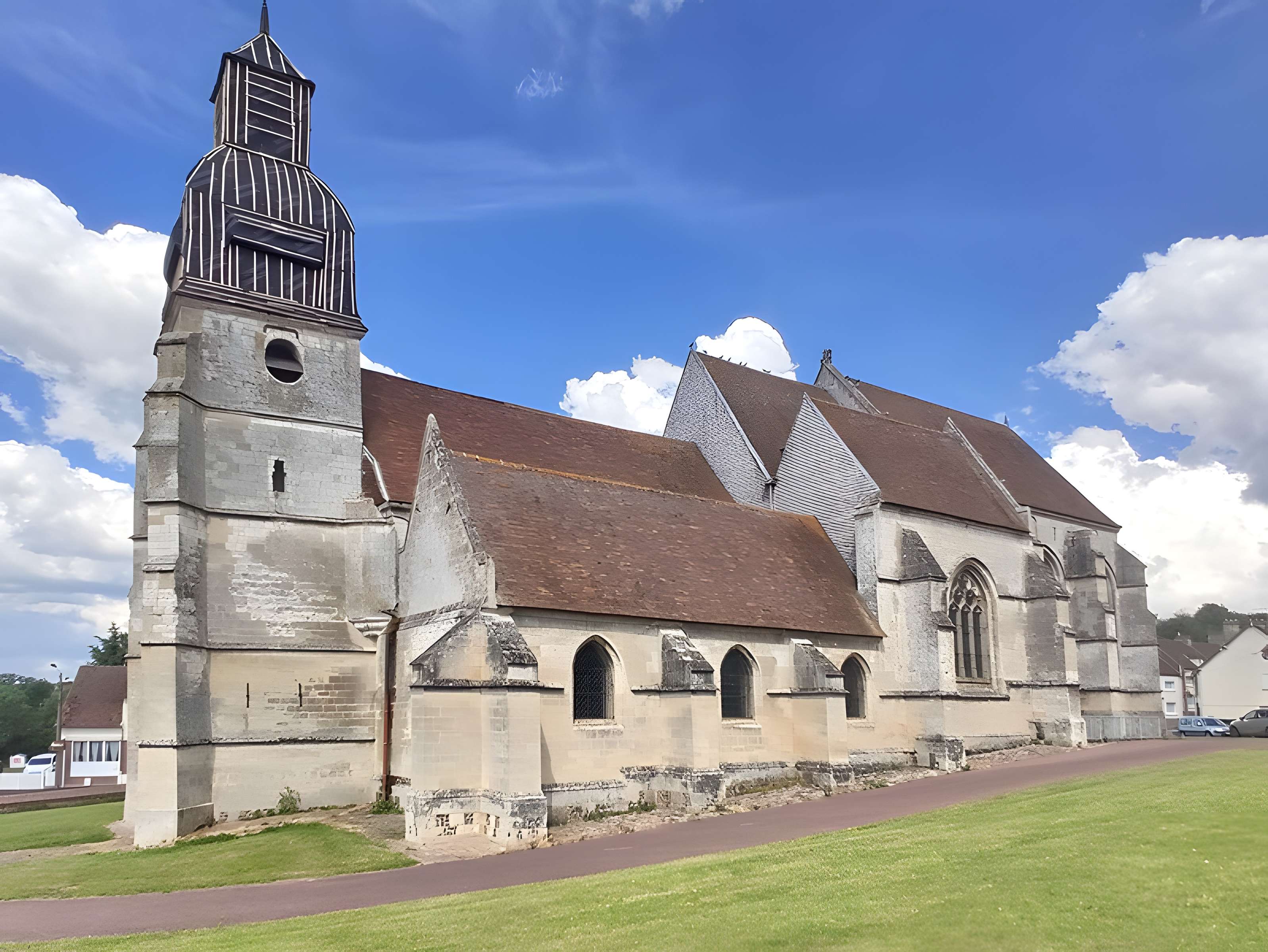 Église Saint-Denis d'Airaines