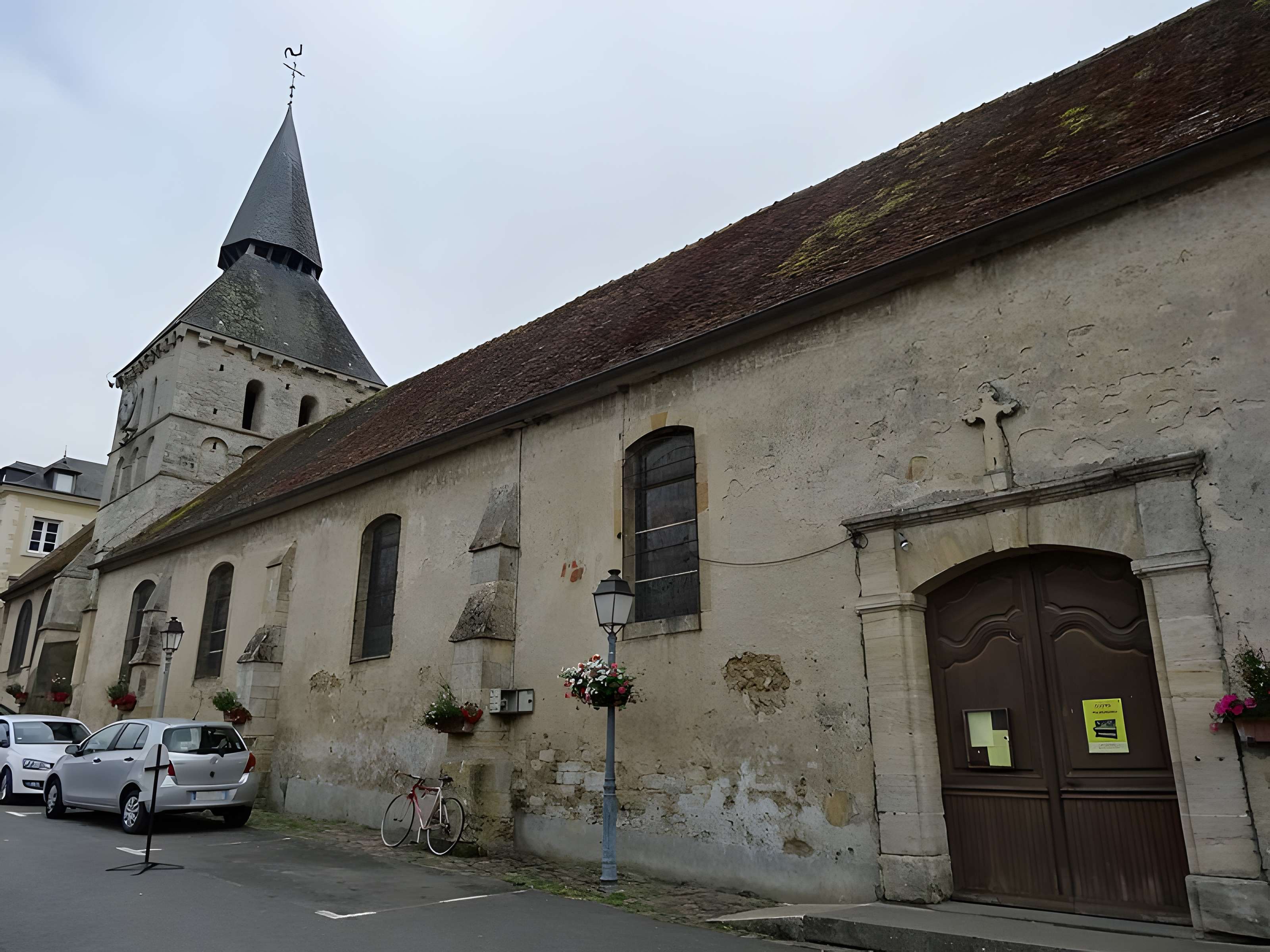 Église Saint-Denis de Cambremer