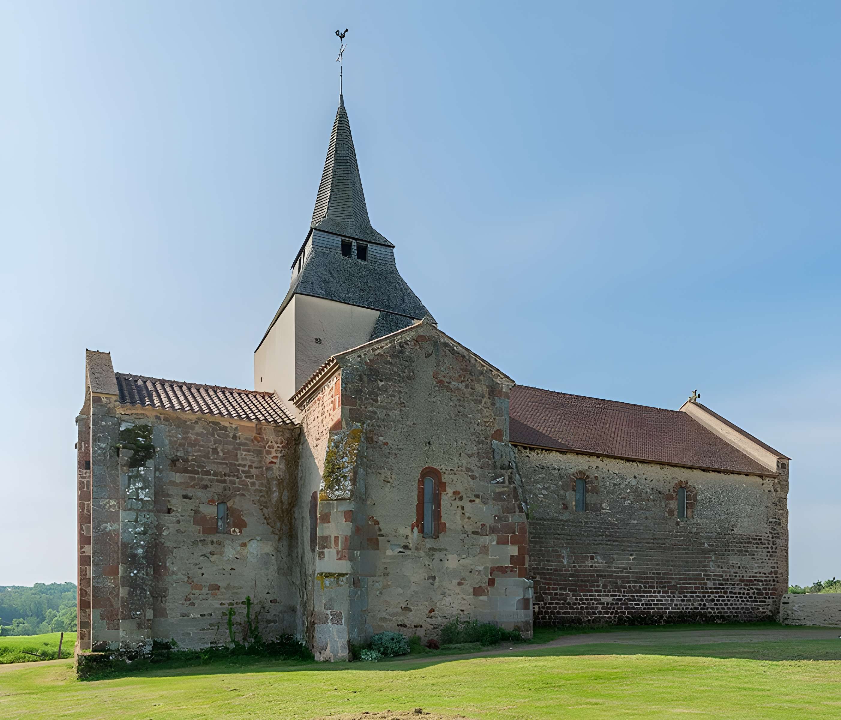 Église Saint-Denis de Chazemais