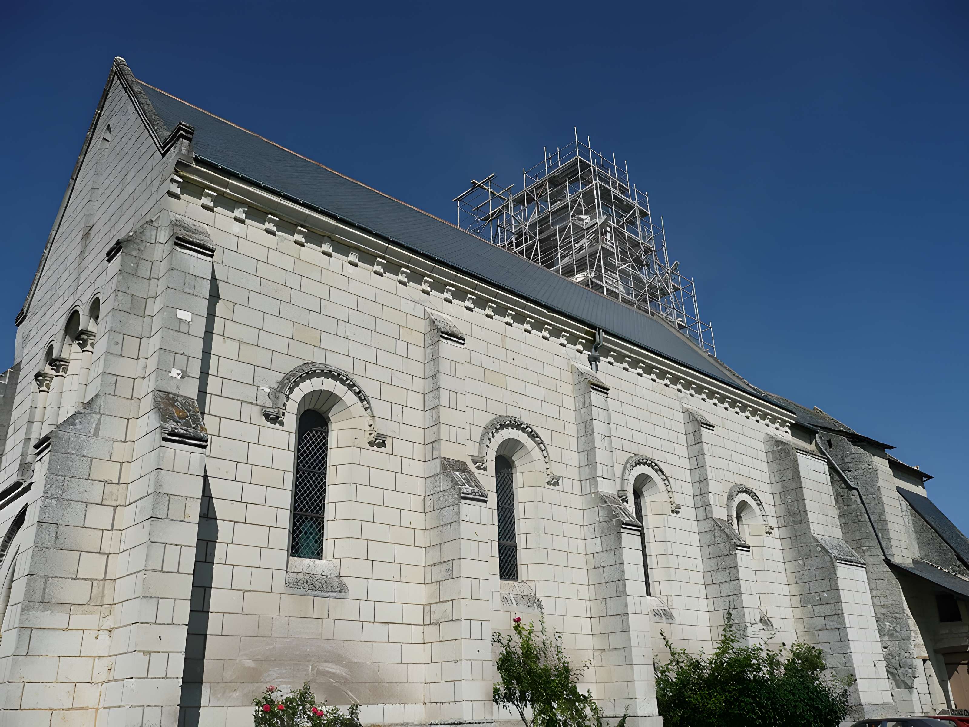 Église Saint-Denis de Cizay-la-Madeleine