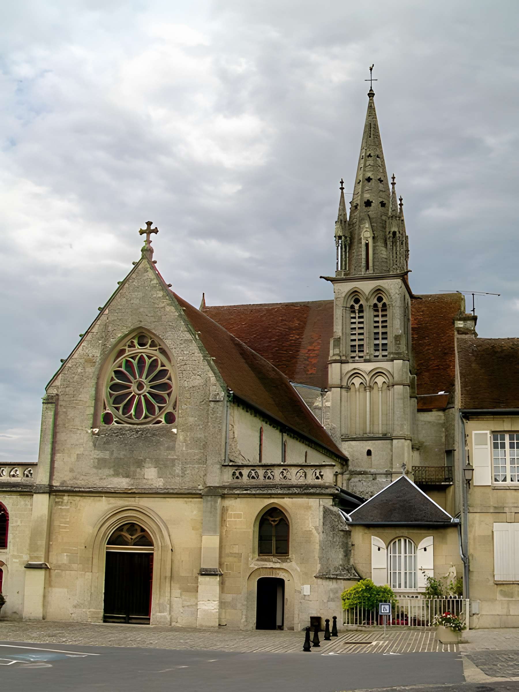 Église Saint-Denis de Crépy-en-Valois