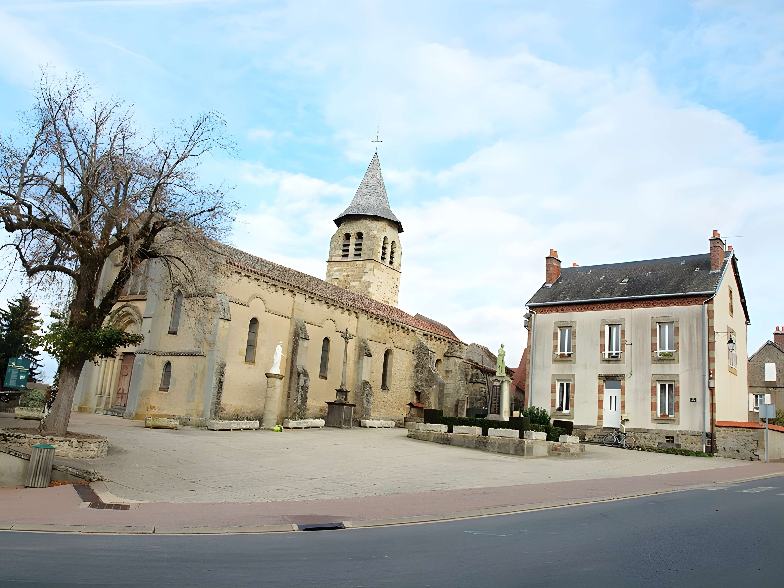 Église Saint-Denis de Deux-Chaises