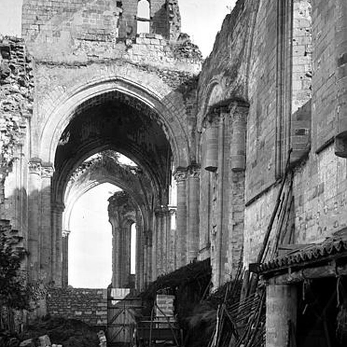 Photo de Église Saint-Denis de Doué-la-Fontaine