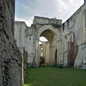 Église Saint-Denis de Doué-la-Fontaine