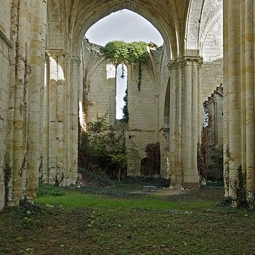 Église Saint-Denis de Doué-la-Fontaine