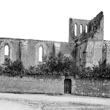 Église Saint-Denis de Doué-la-Fontaine