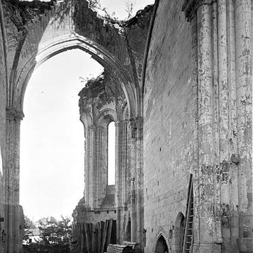 Église Saint-Denis de Doué-la-Fontaine