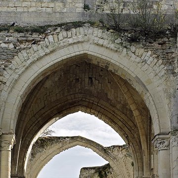 Église Saint-Denis de Doué-la-Fontaine