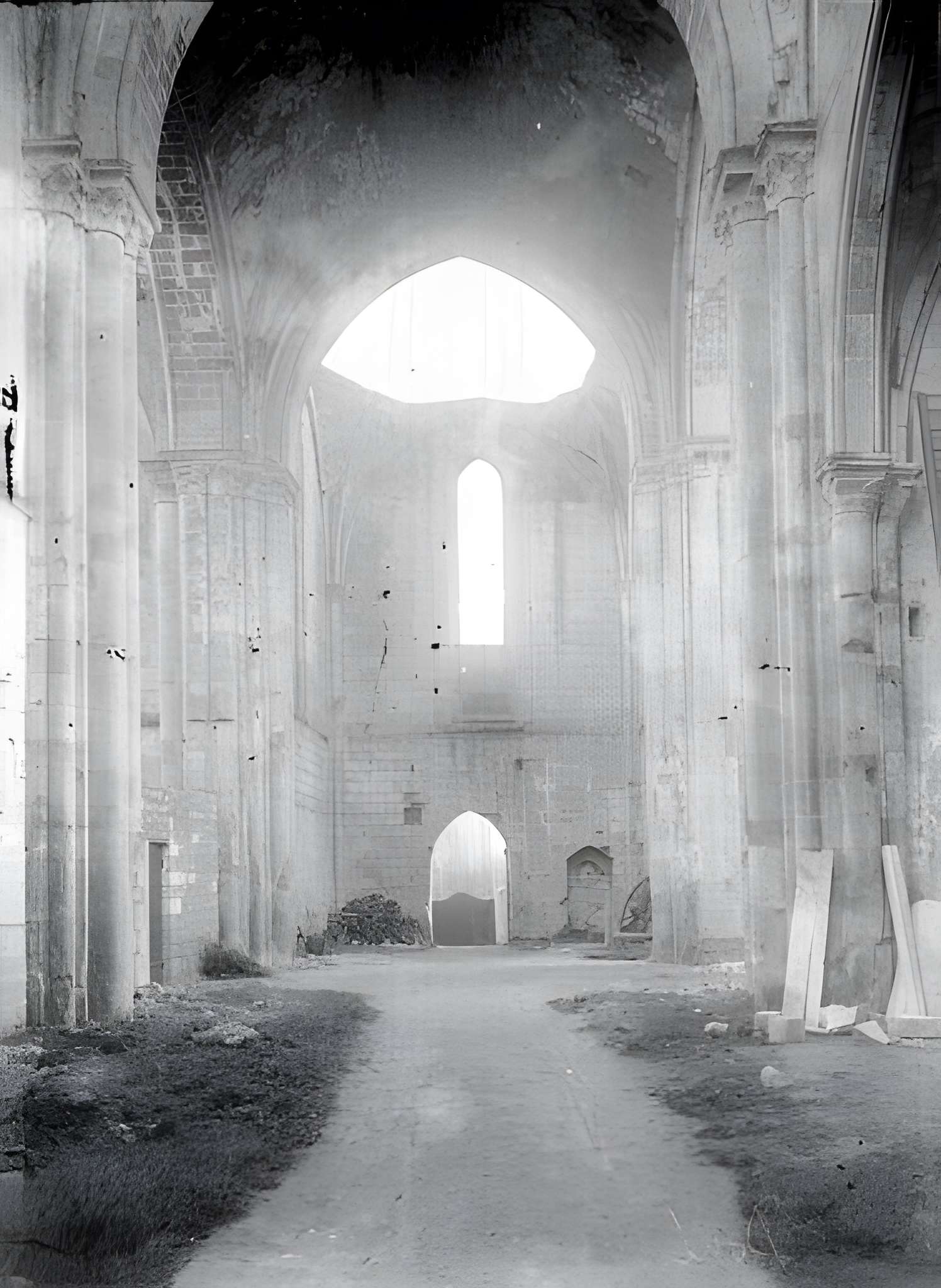 Église Saint-Denis de Doué-la-Fontaine