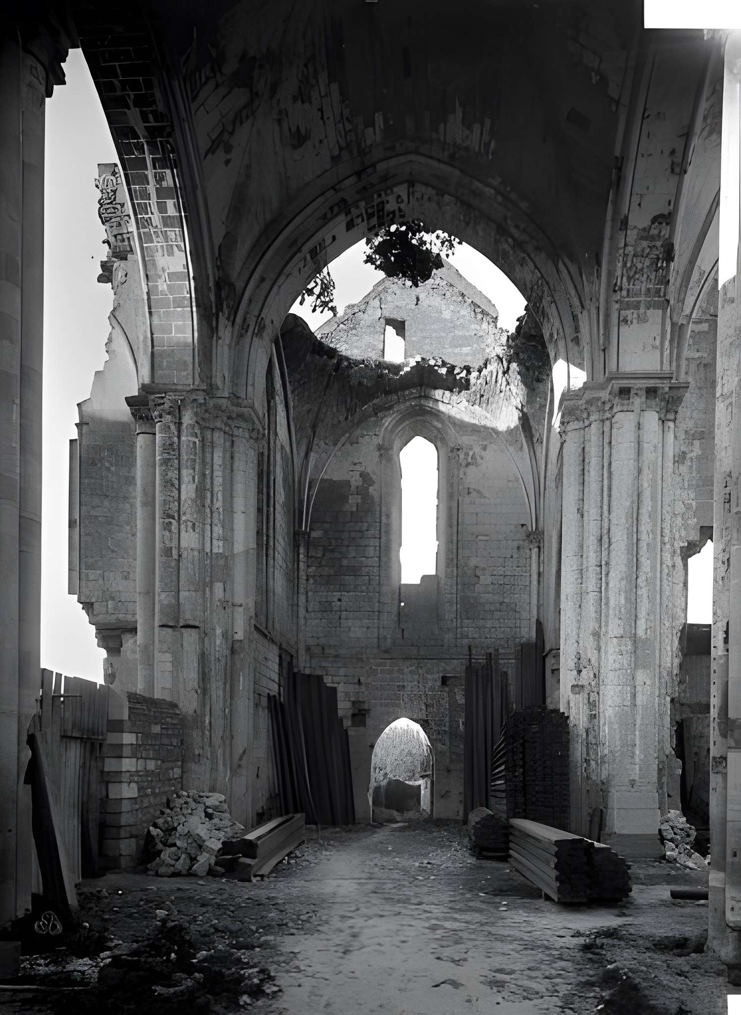 Église Saint-Denis de Doué-la-Fontaine