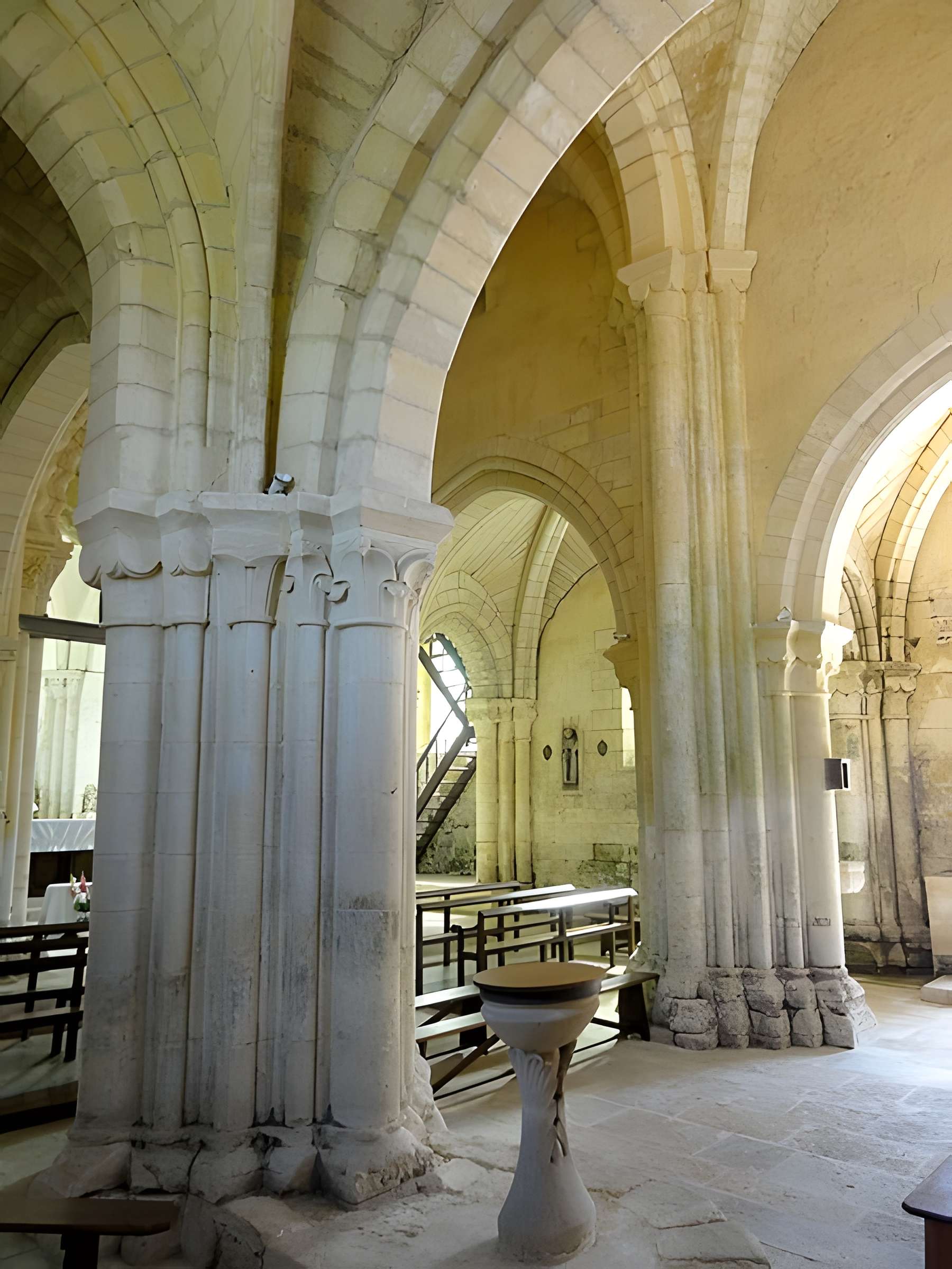 Église Saint-Denis de Foulangues