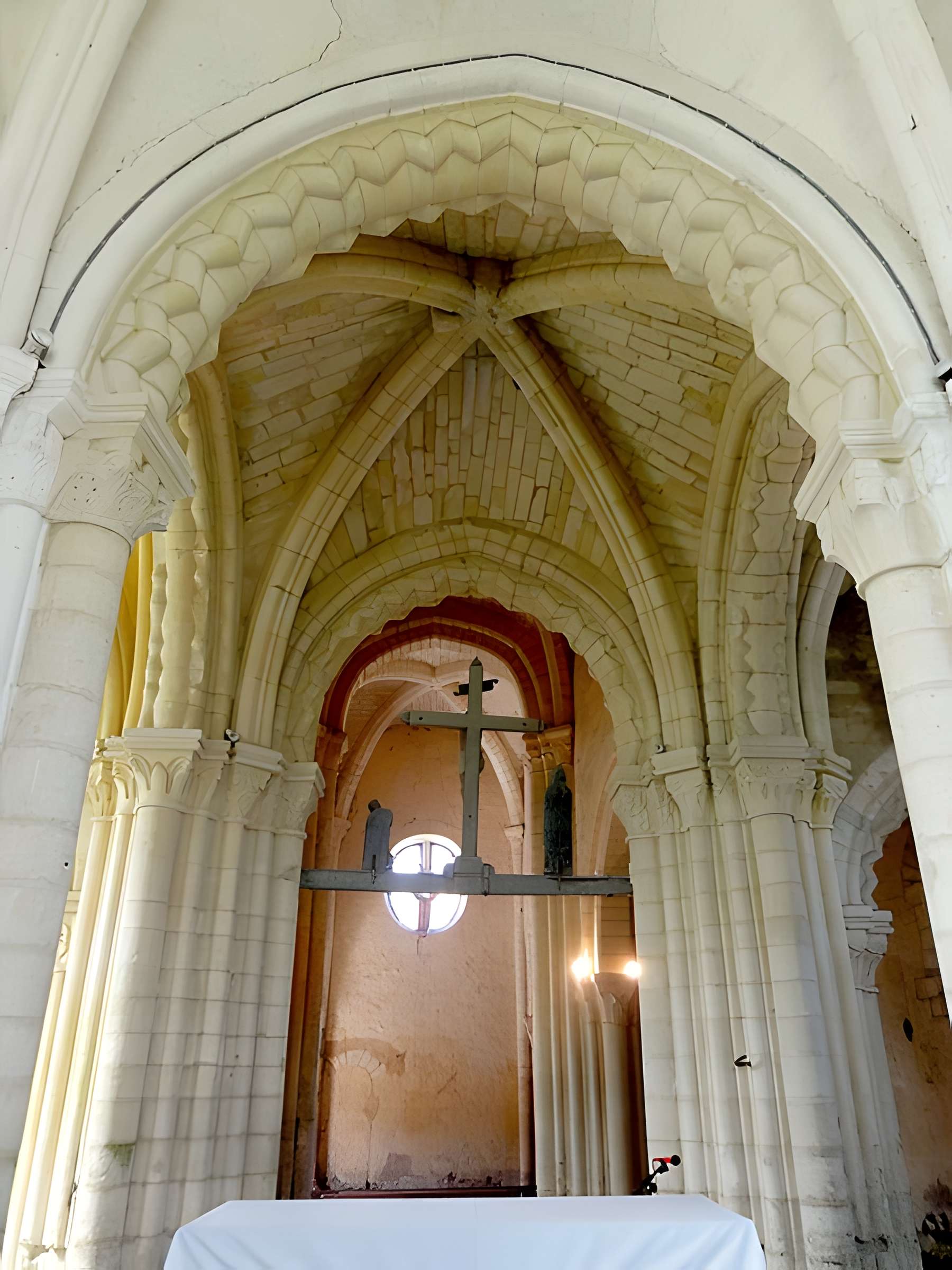 Église Saint-Denis de Foulangues