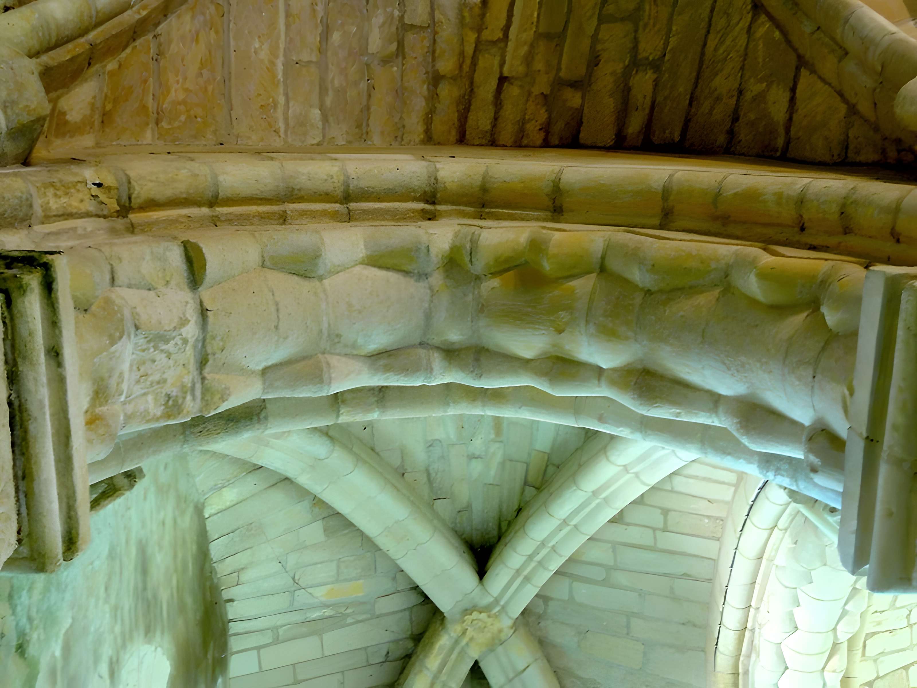 Église Saint-Denis de Foulangues