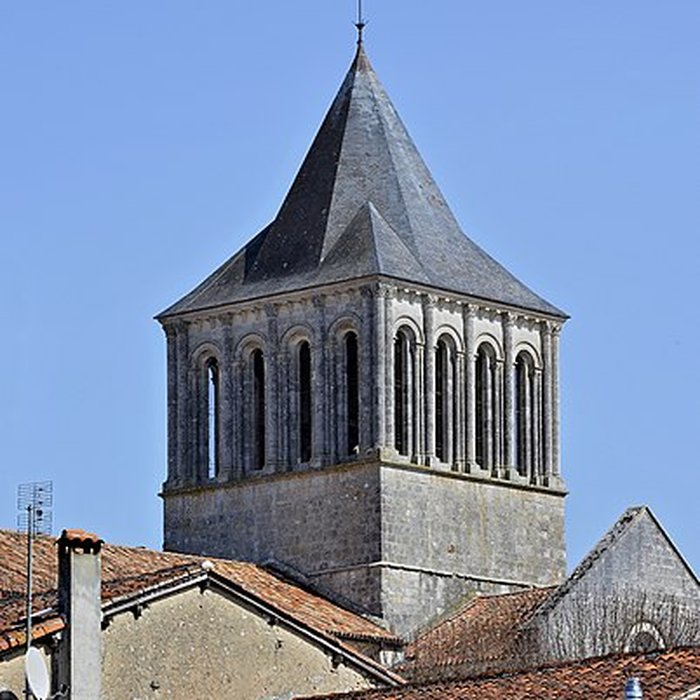 Photo de Église Saint-Denis de Montmoreau-Saint-Cybard