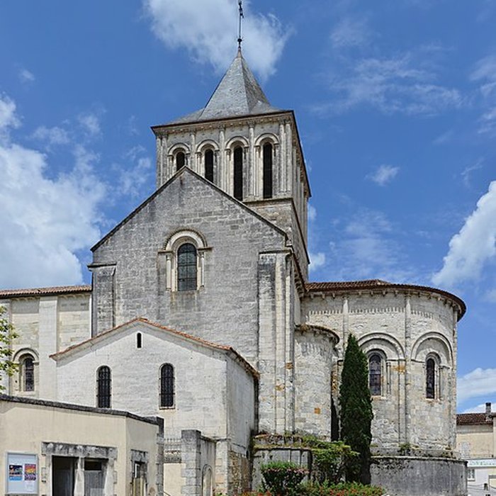 Photo de Église Saint-Denis de Montmoreau-Saint-Cybard