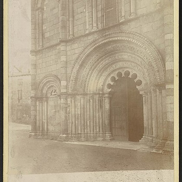 Photo de Église Saint-Denis de Montmoreau-Saint-Cybard