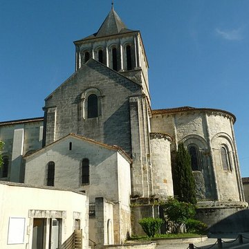 Église Saint-Denis de Montmoreau-Saint-Cybard
