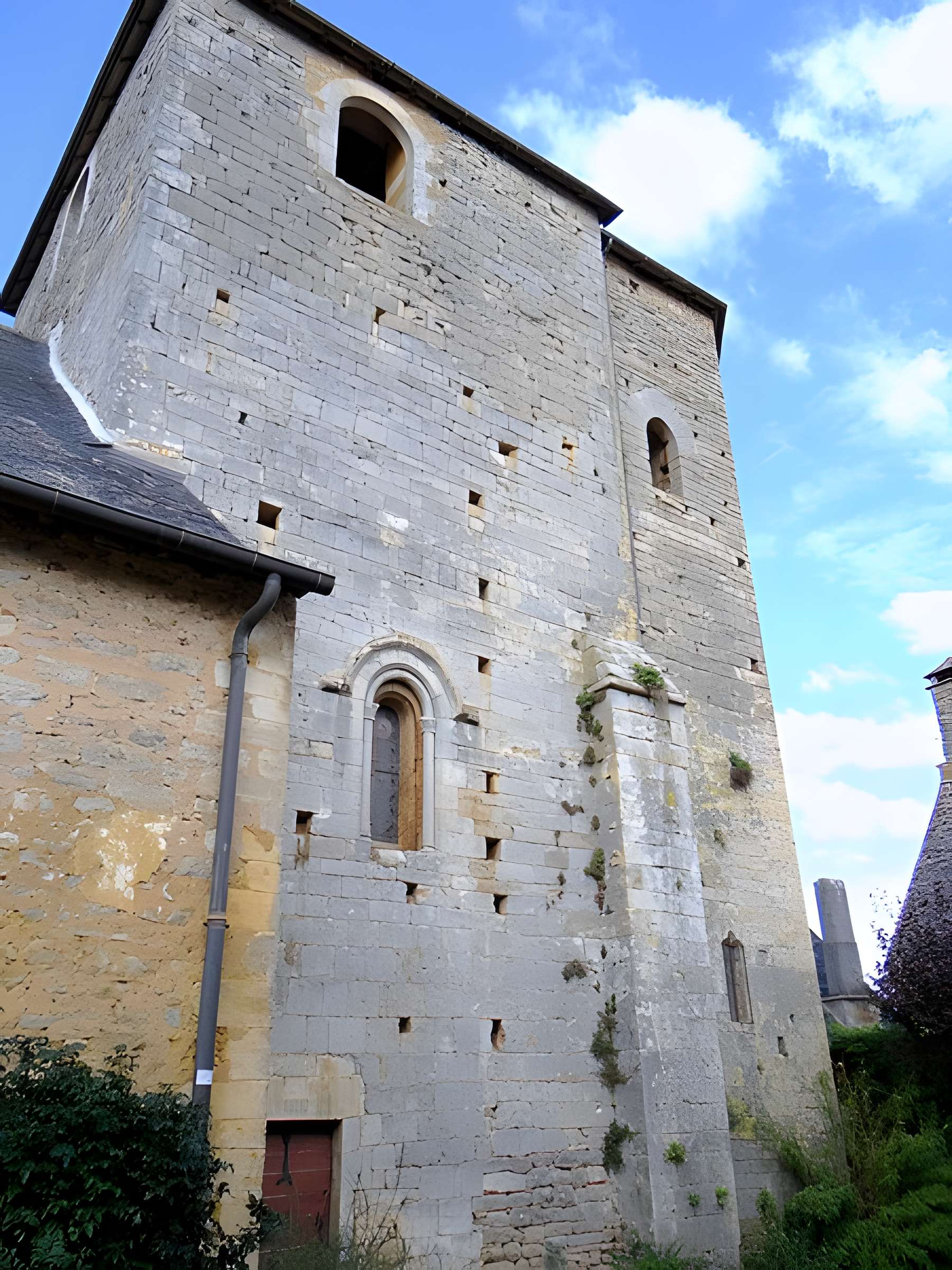 Église Saint-Denis de Nadaillac