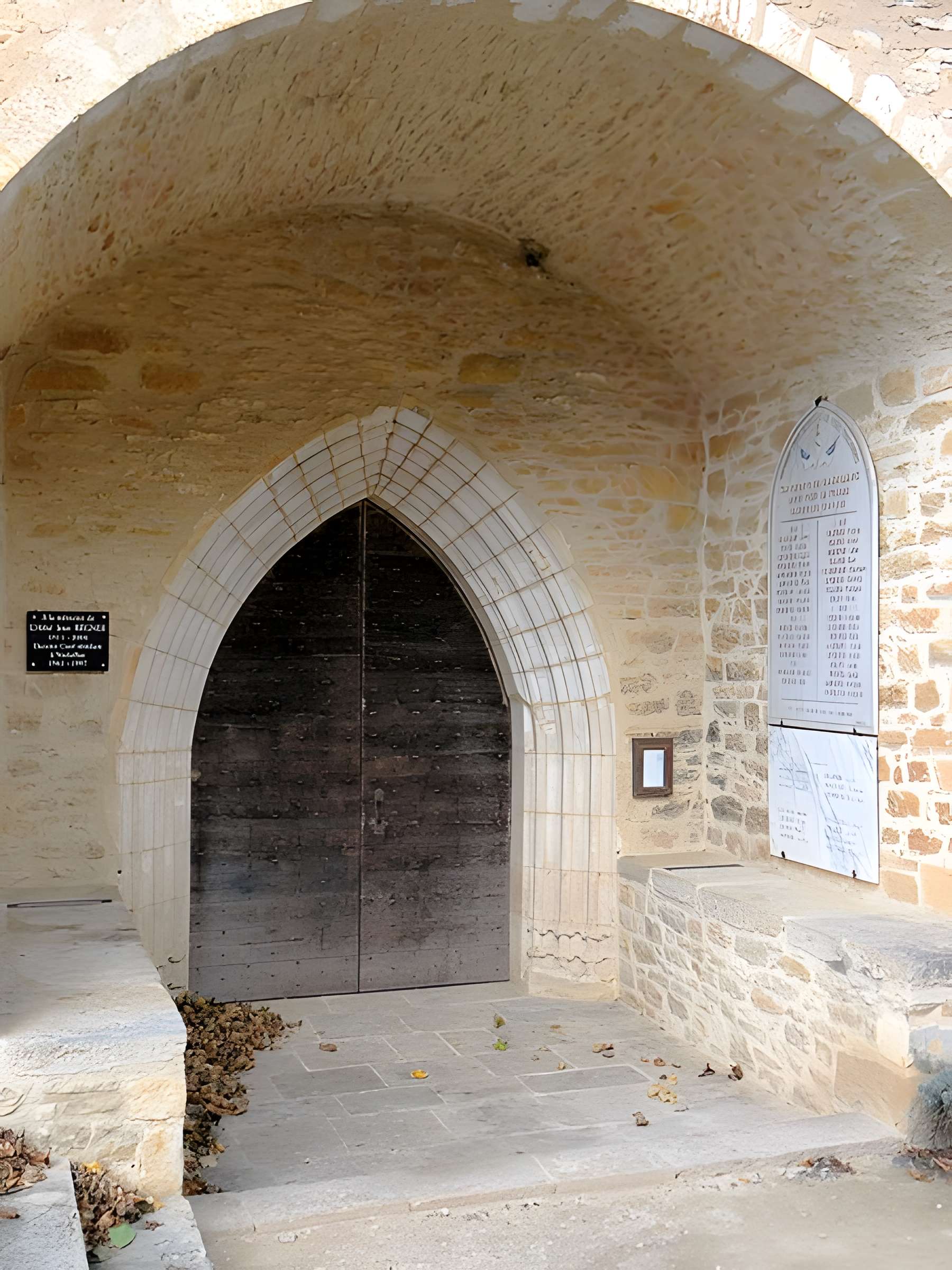 Église Saint-Denis de Nadaillac