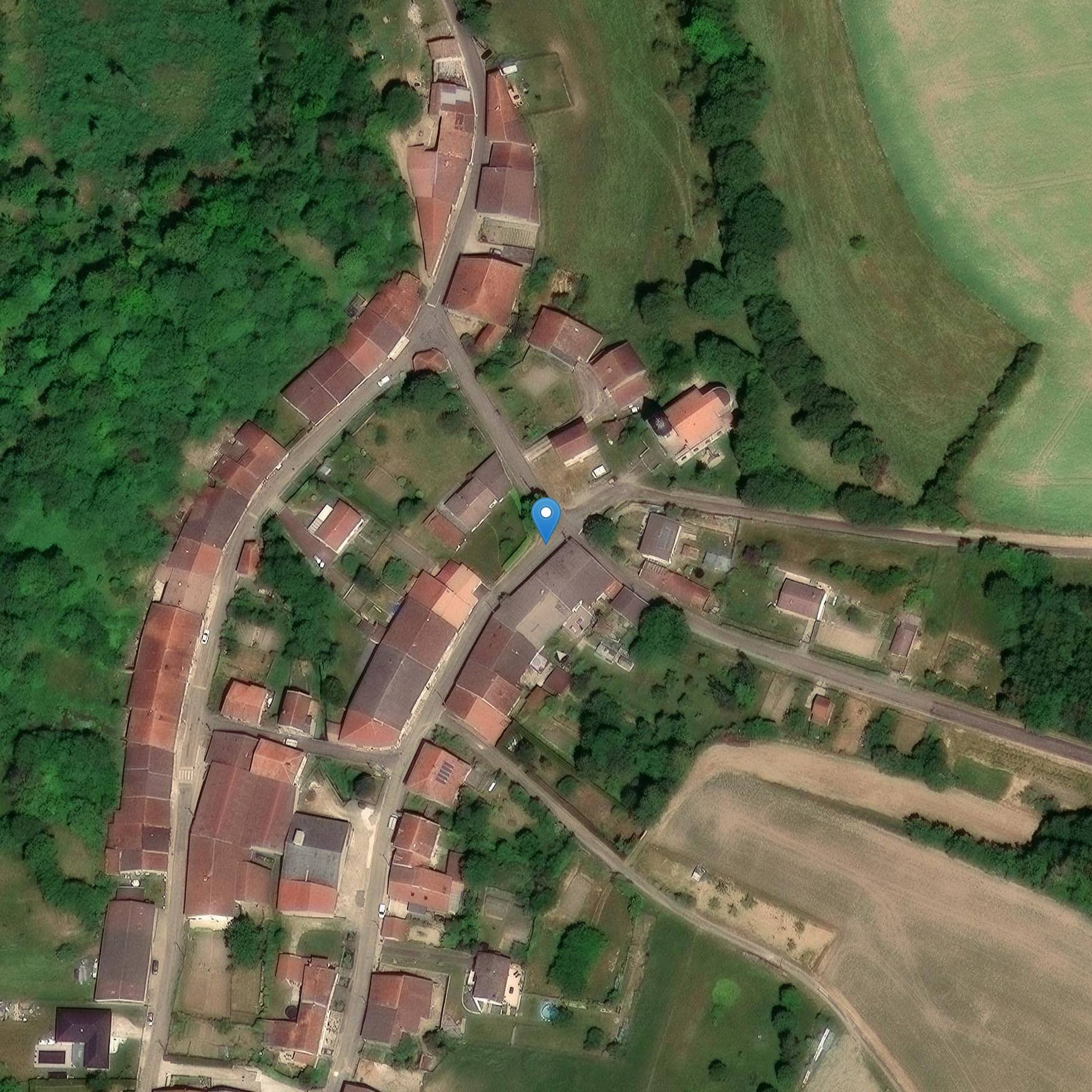 Photo de Saint-Amand kerk van Nant-le-Grand