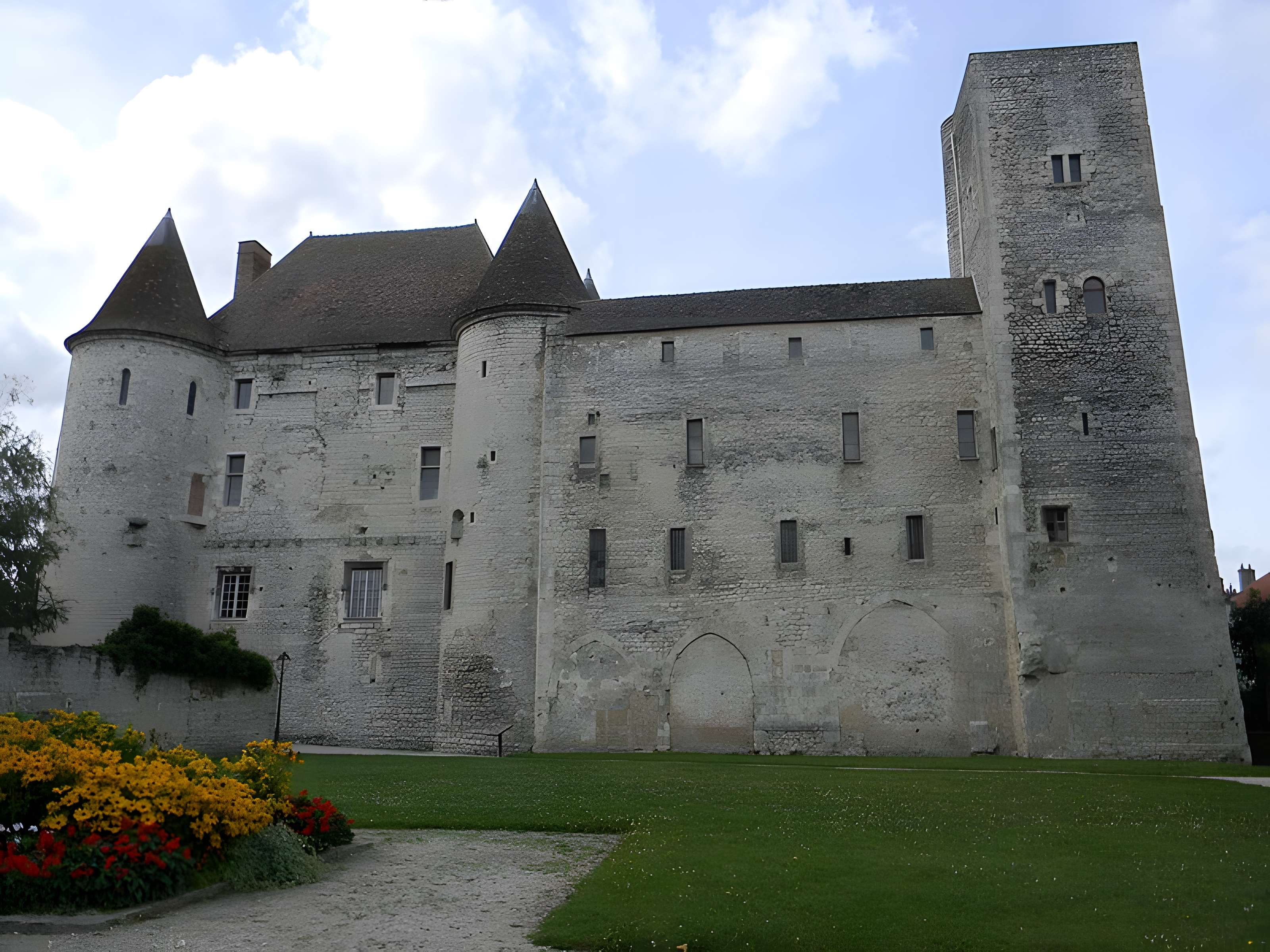 Château de Nemours