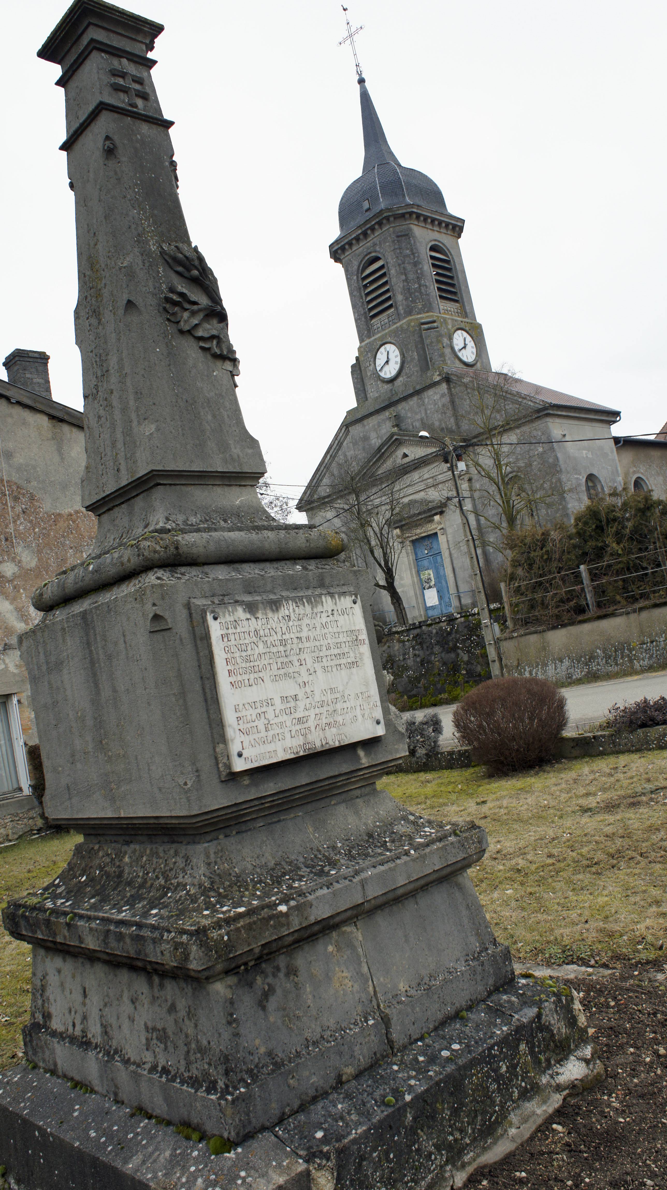 Photo de 艾雷河畔皮埃尔菲特圣雷米教堂