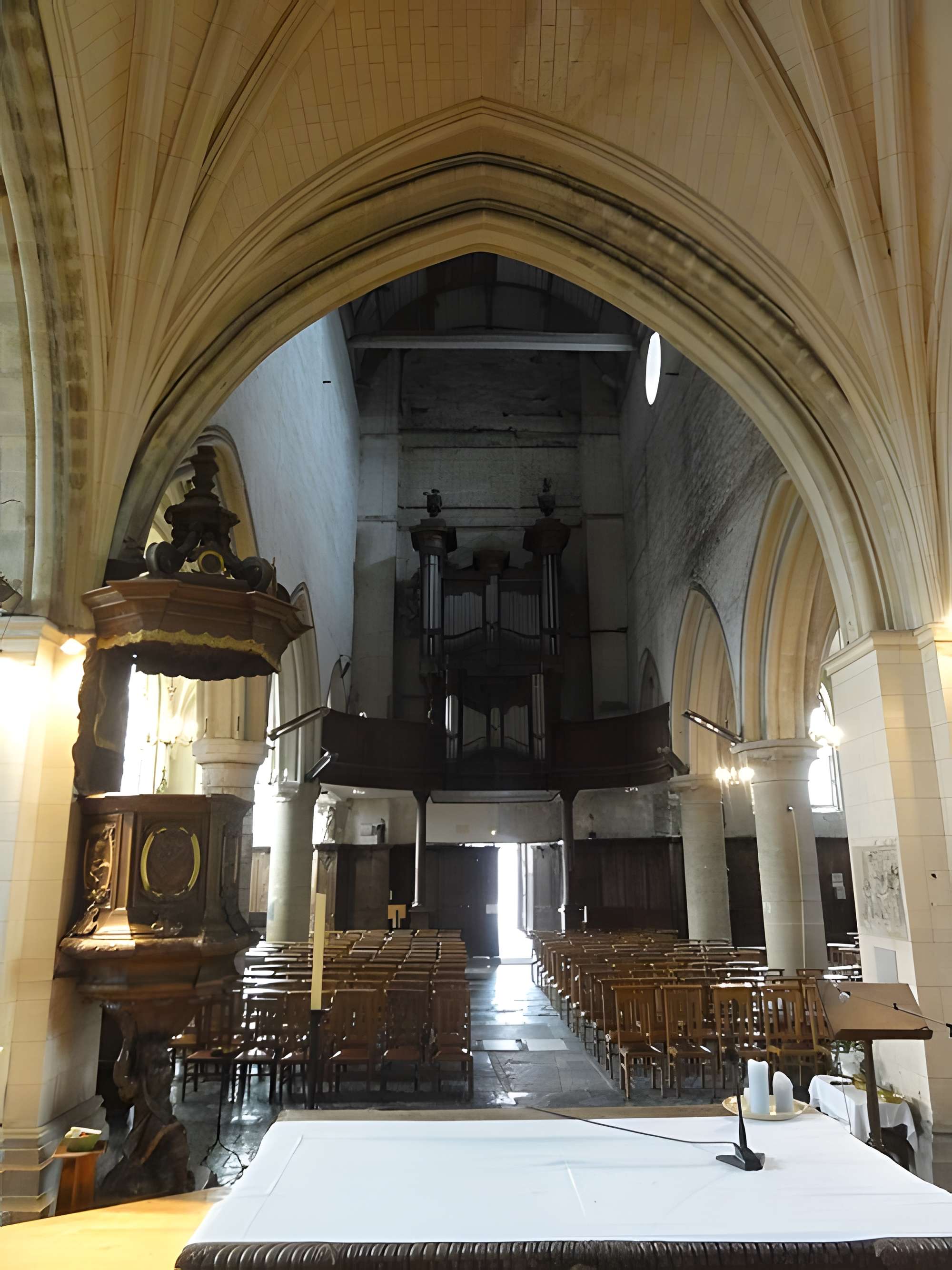 Église Saint-Druon de Sebourg