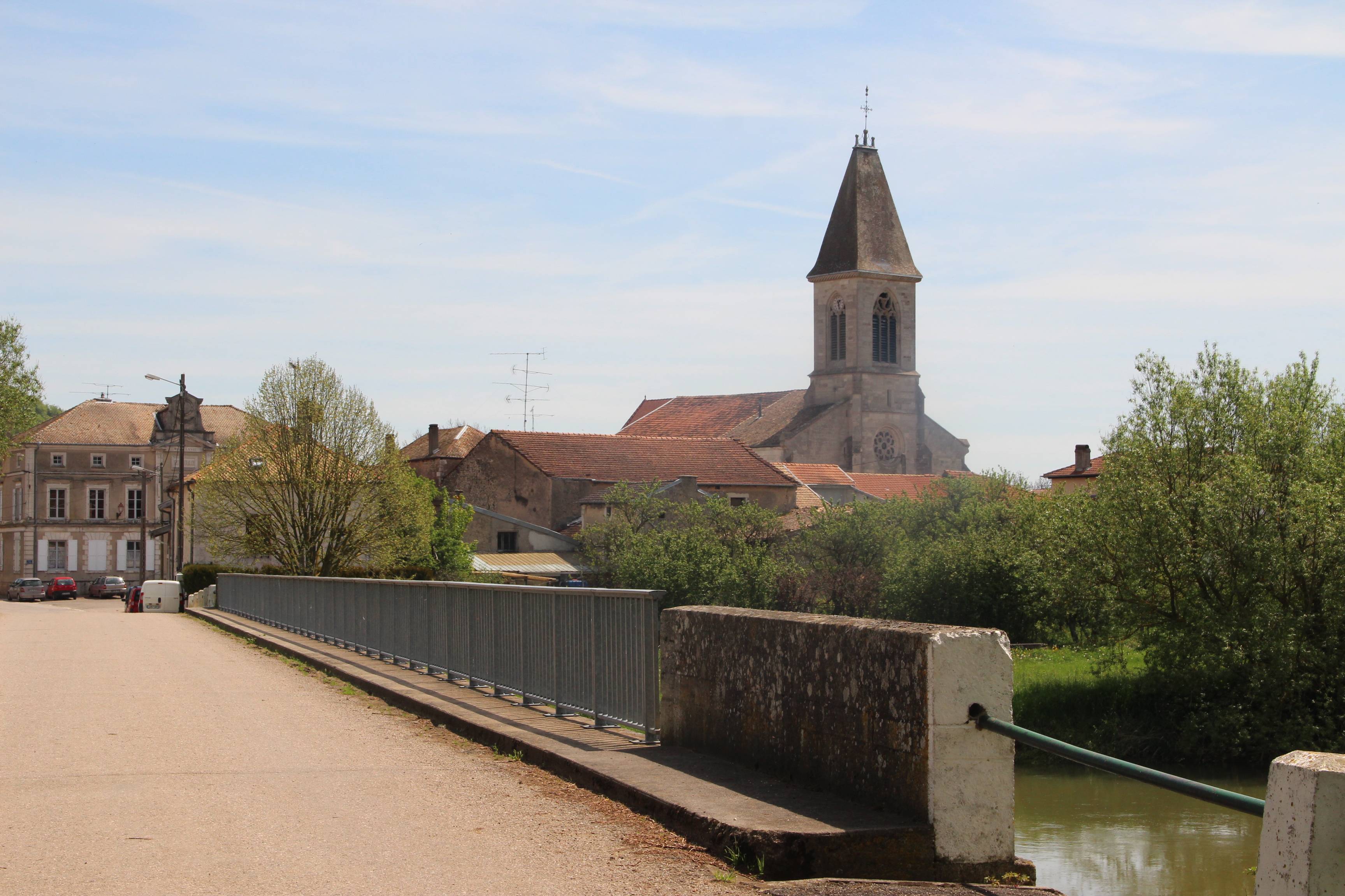 Photo de Saint-Loup de Sauvigny Church