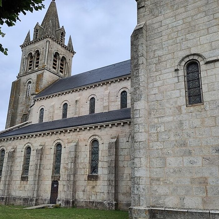 Photo de Église Sainte-Amélie de Dun-les-Places
