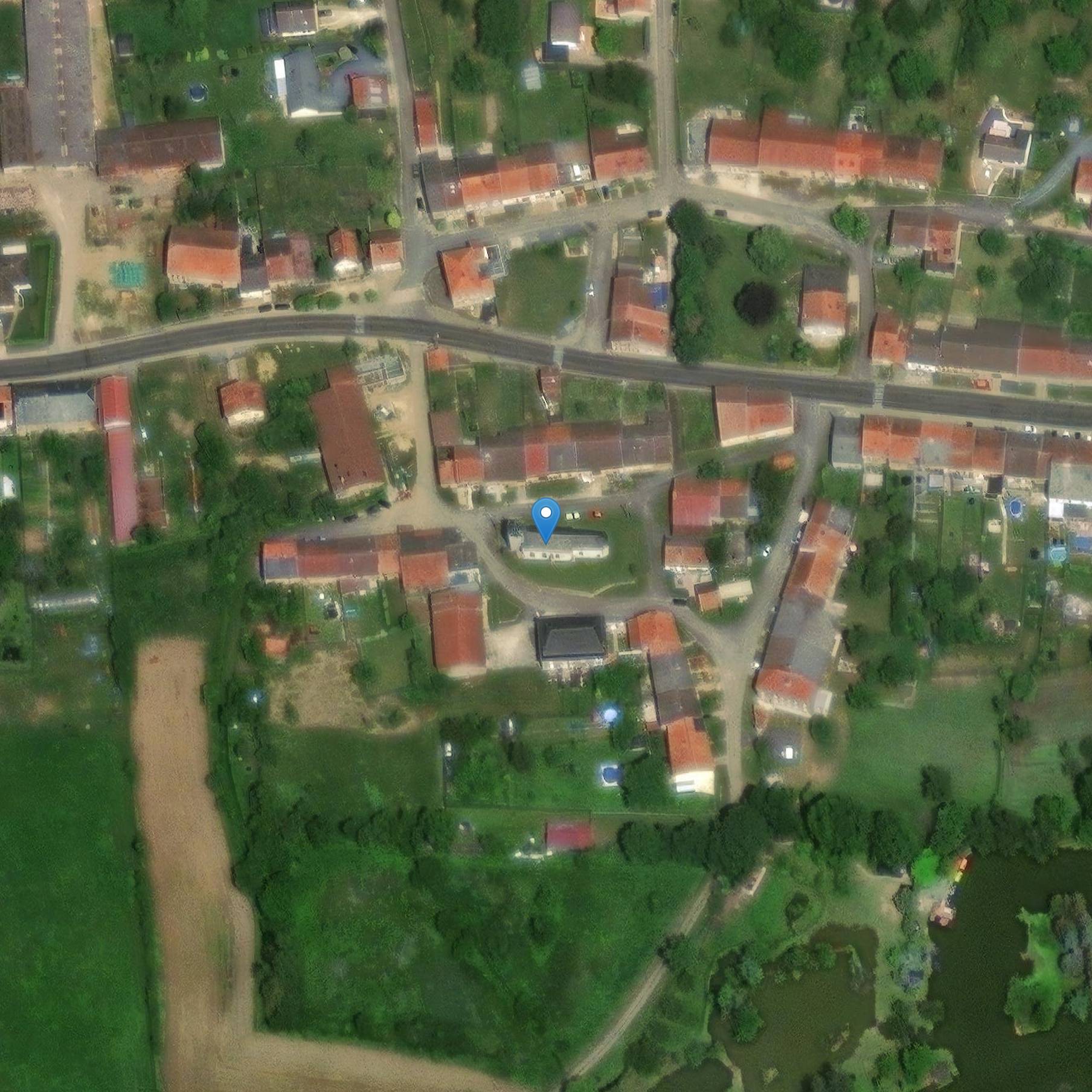 Photo de Verneuil-Grandの聖メダード教会