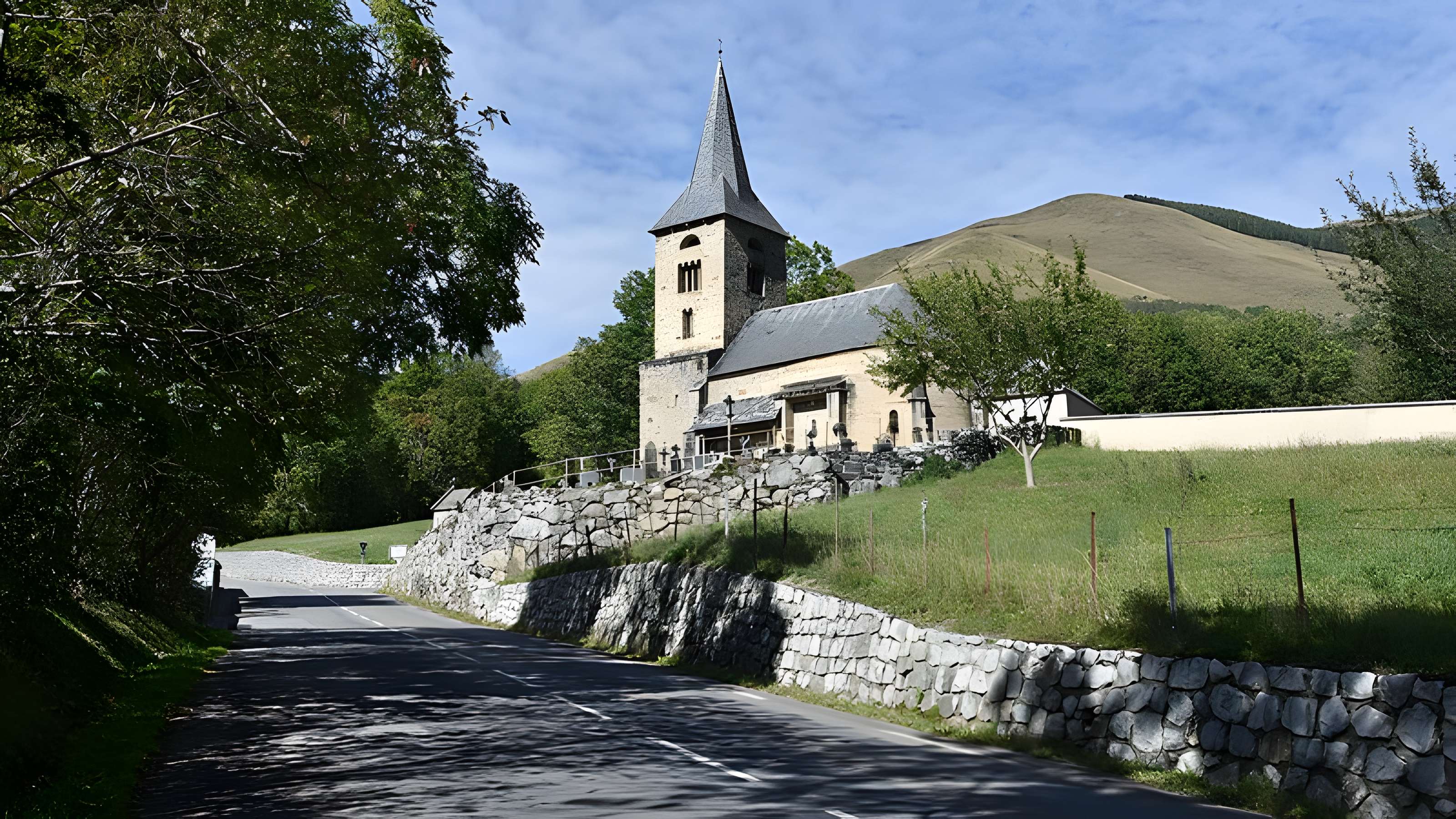 Église Sainte-Anne de Cazeaux-de-Larboust
