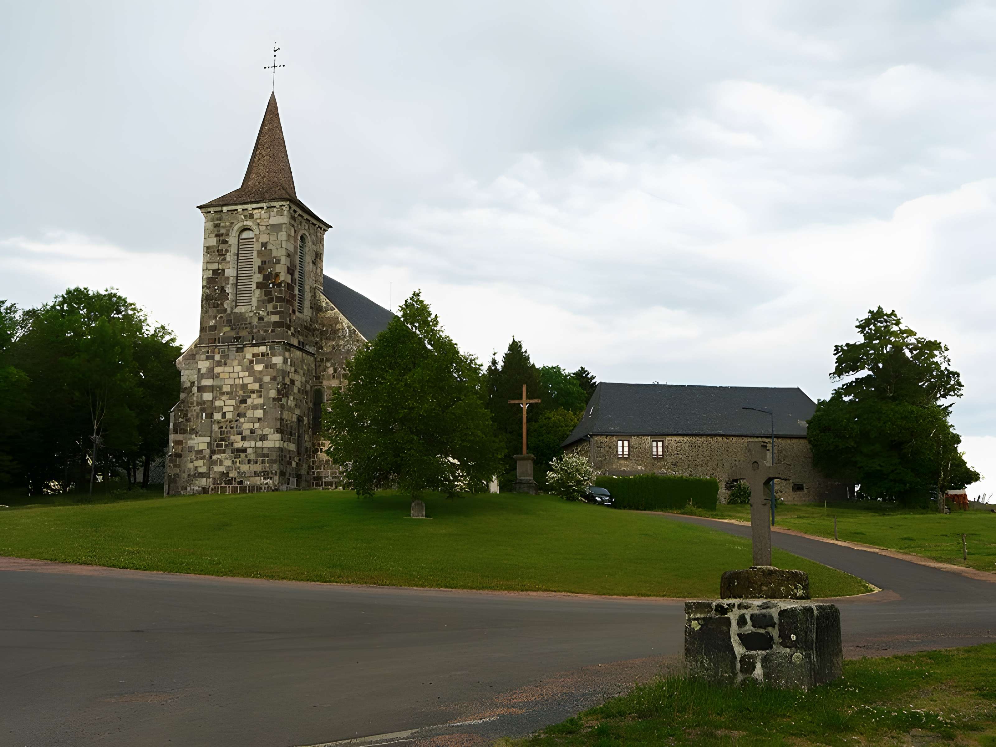 Église Sainte-Anne de Heume-l'Église